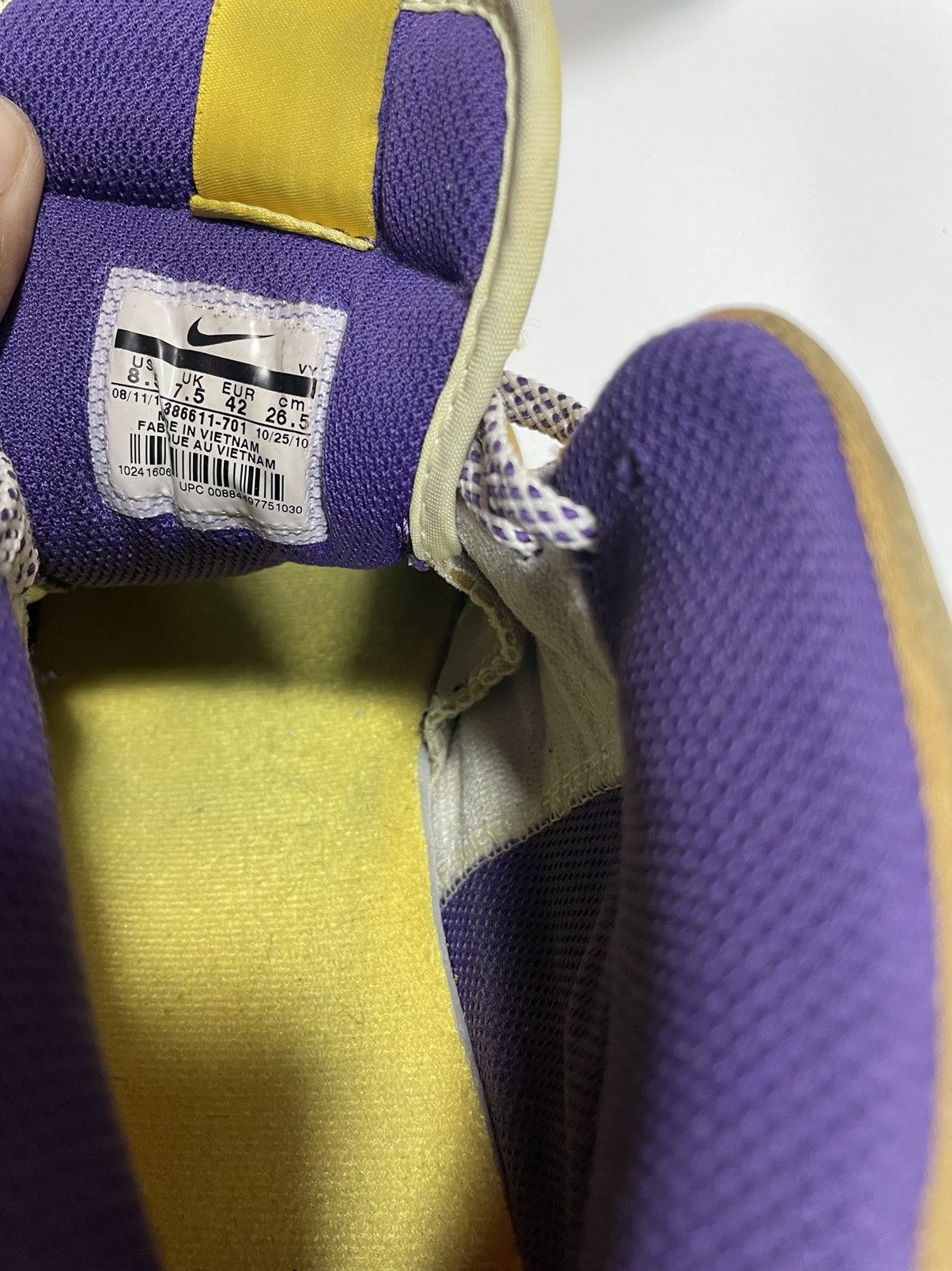 Vintage Vintage Nike 6.0 Mavrk Mid Lakers Yellow Purple Size US 8.5 / EU 41-42 - 13 Thumbnail