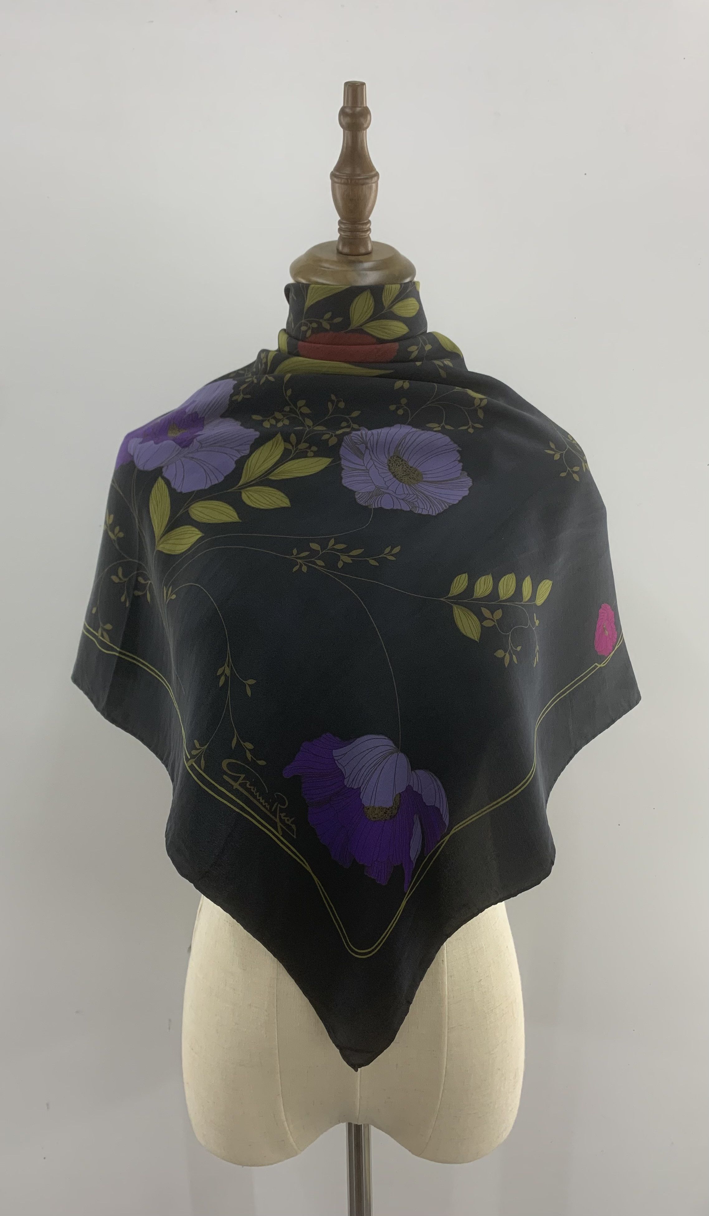Gianni Reda vintage silk scarf