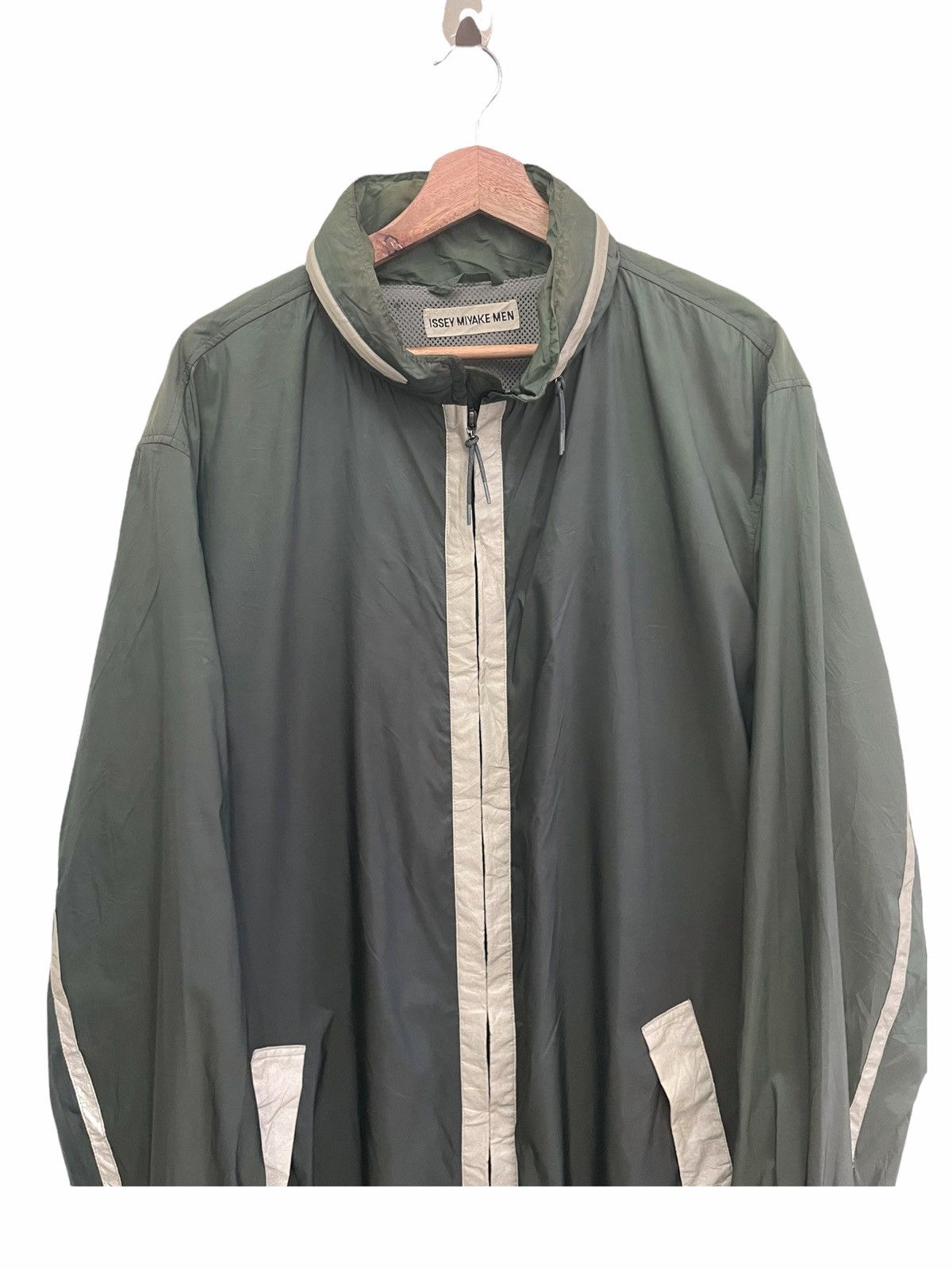 Issey Miyake 💥 AW94 RUNWAY ISSEY MIYAKE MEN NYLON LONG JACKET Size US L / EU 52-54 / 3 - 3 Thumbnail