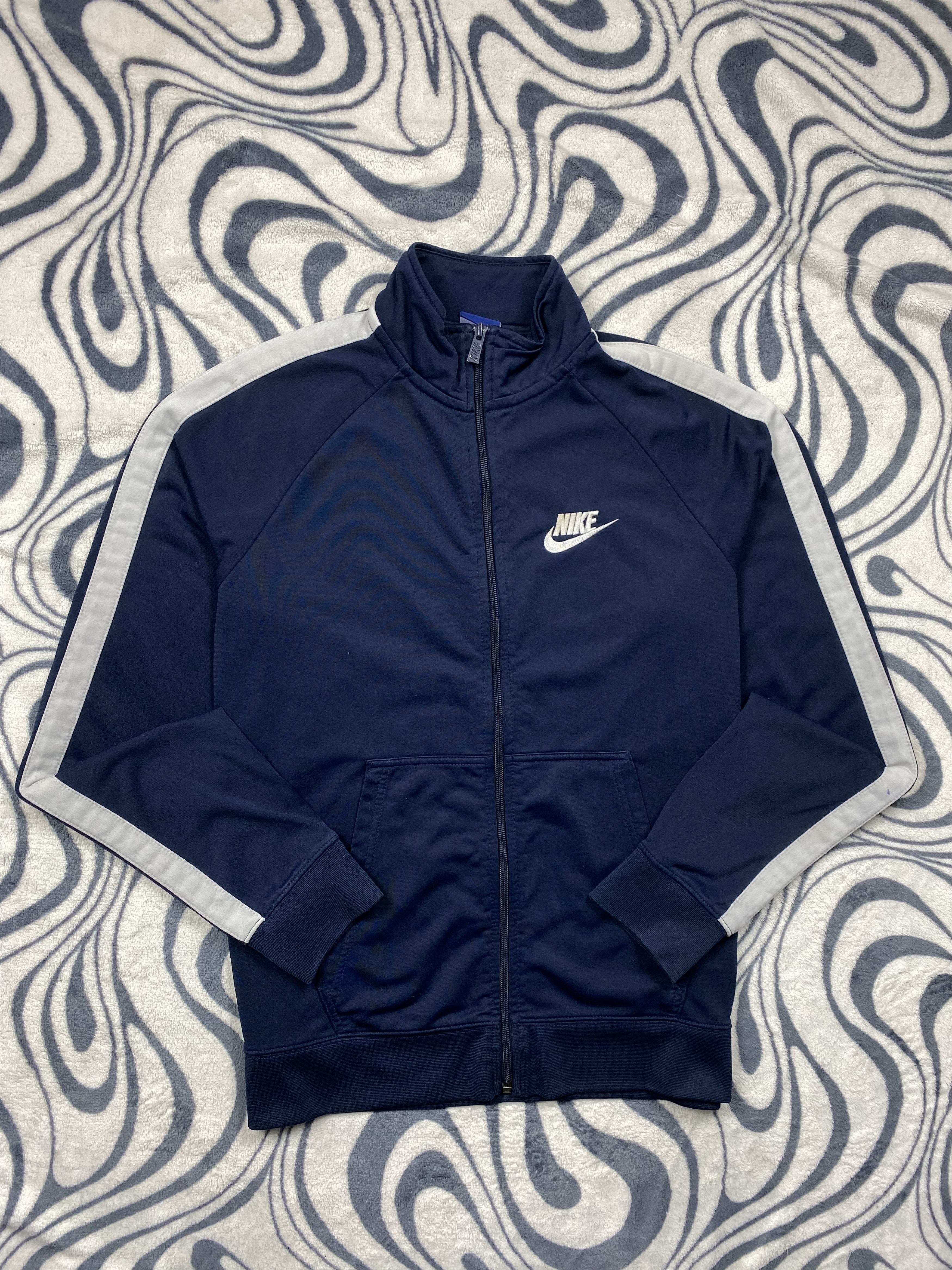 Nike Nike Vintage Mens Track Top Jacket Y2K Size US L / EU 52-54 / 3 - 1 Thumbnail