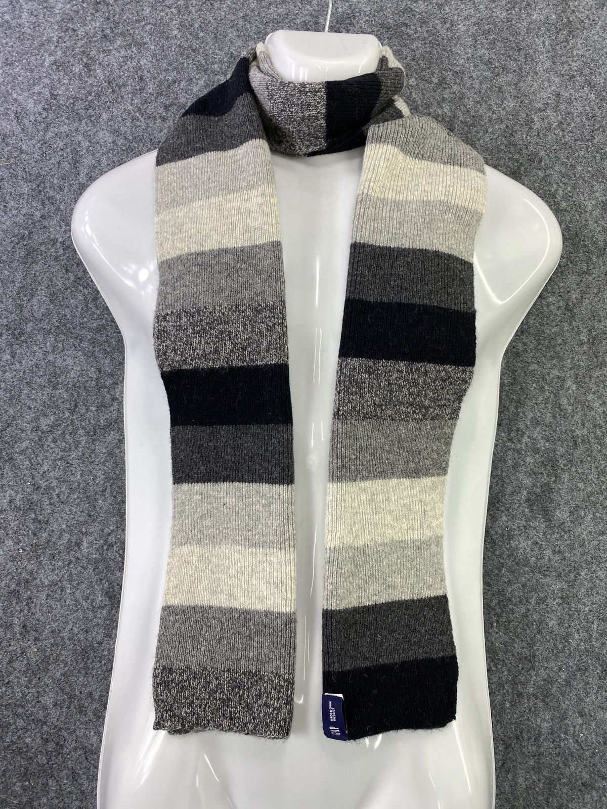 Gap GAP Scarf / Muffler / Neckwear -T393 Size ONE SIZE - 1 Thumbnail