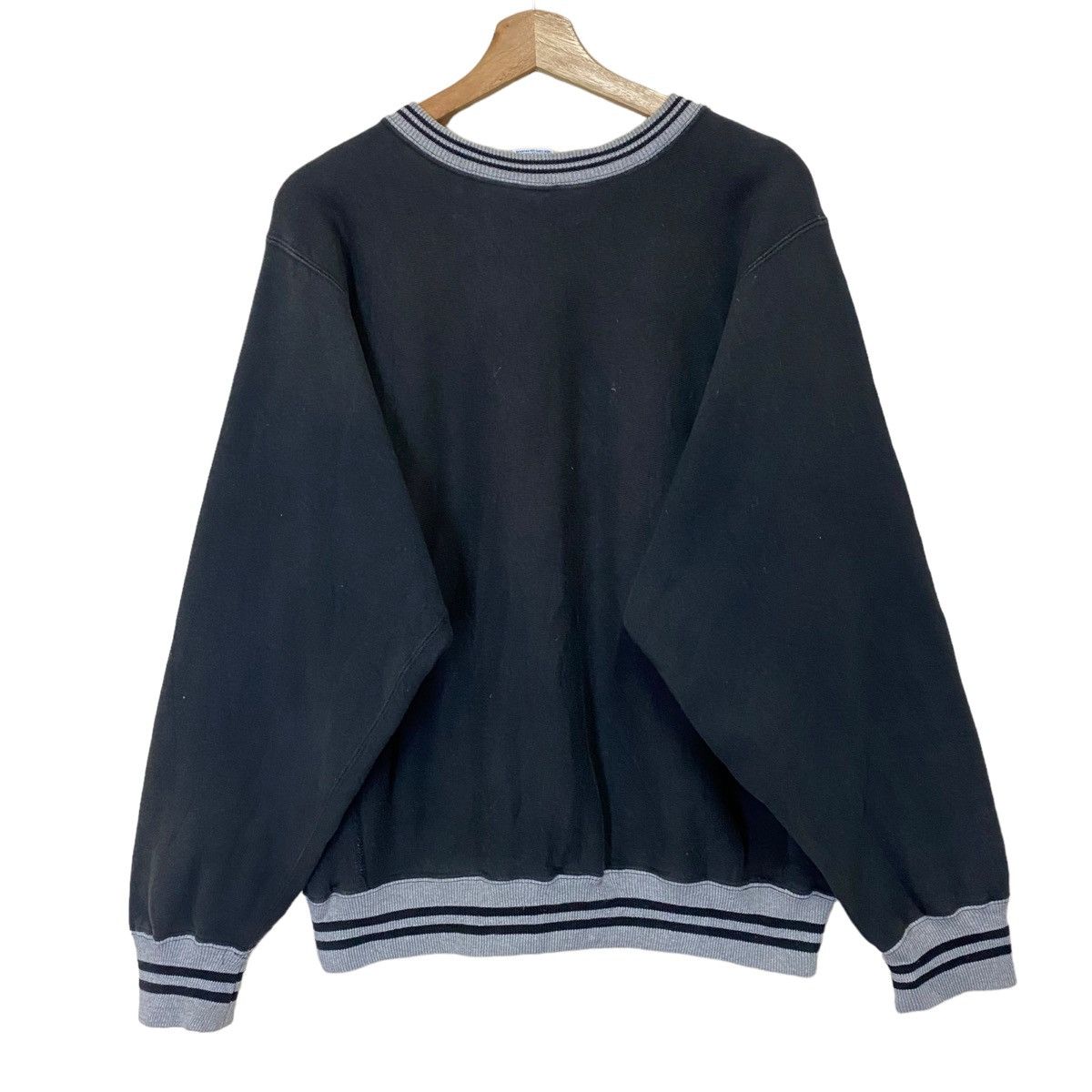 Champion × Sports Specialties × Vintage Vintage Champion Reverse Weave Big Logo Crewneck Sweatshirt Size US M / EU 48-50 / 2 - 7 Thumbnail
