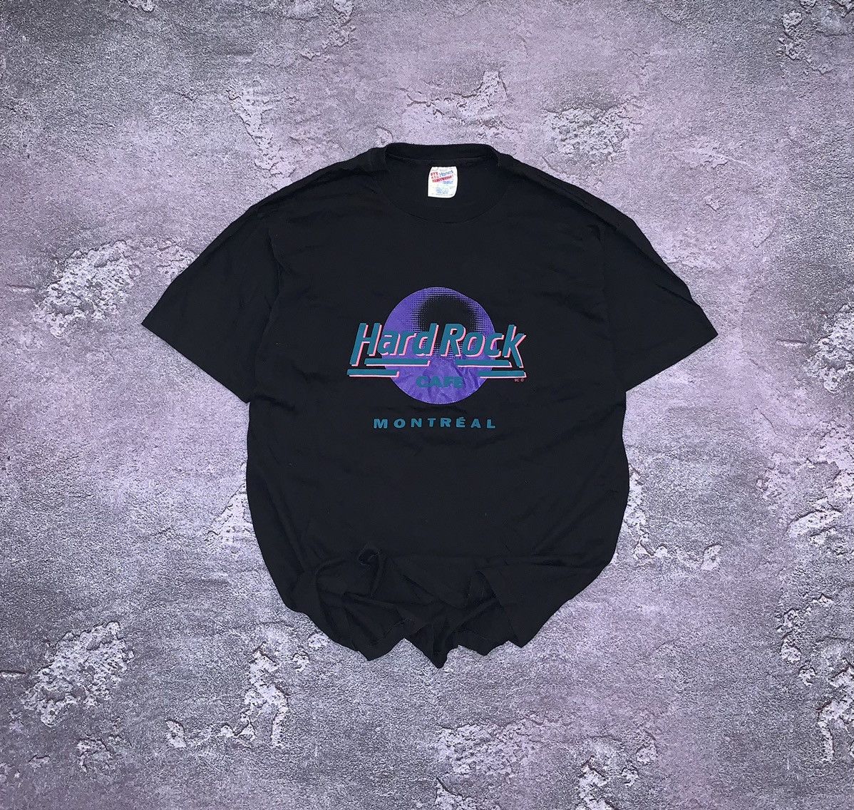 Band Tees × Hard Rock Cafe Hard Rock Cafe Montreal L band tee T-shirt polo merch y2k Size US L / EU 52-54 / 3 - 1 Thumbnail