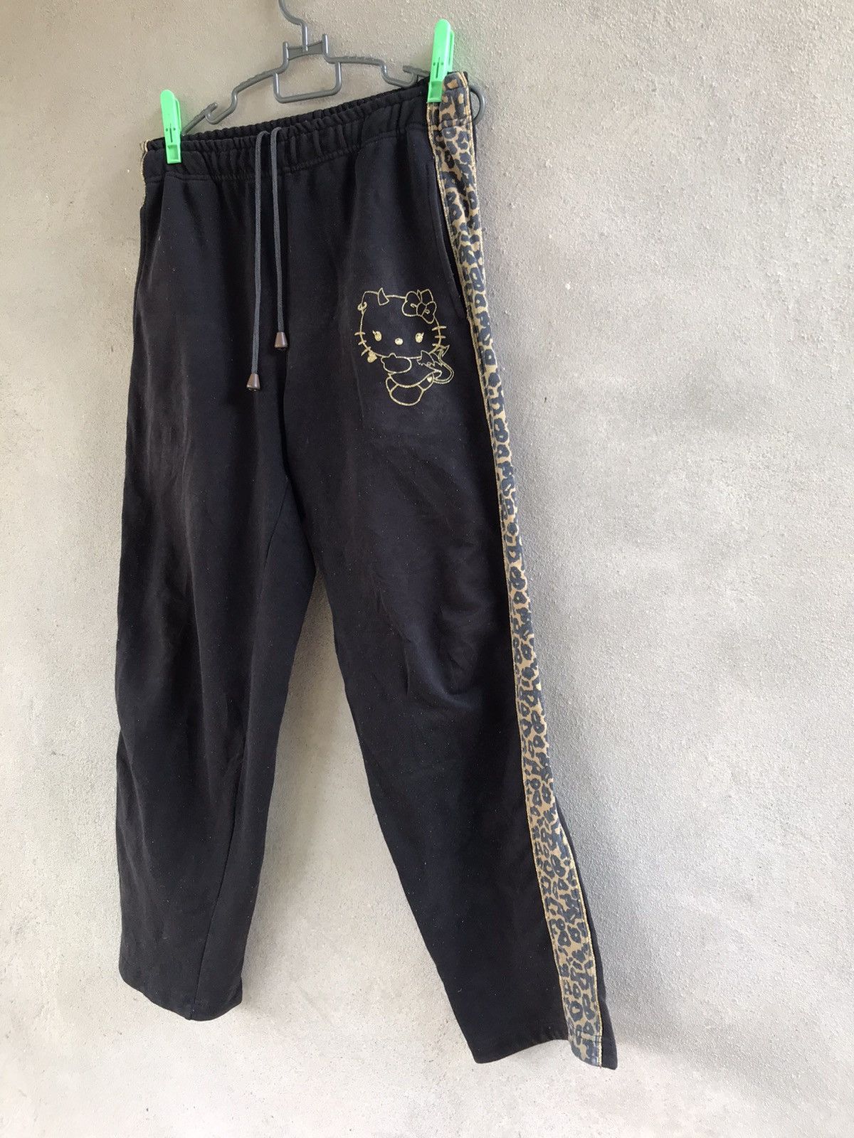 Cartoon Network RARE HELLO KITTY JOGGERPANTS Size 28" / US 6 / IT 42 - 3 Thumbnail