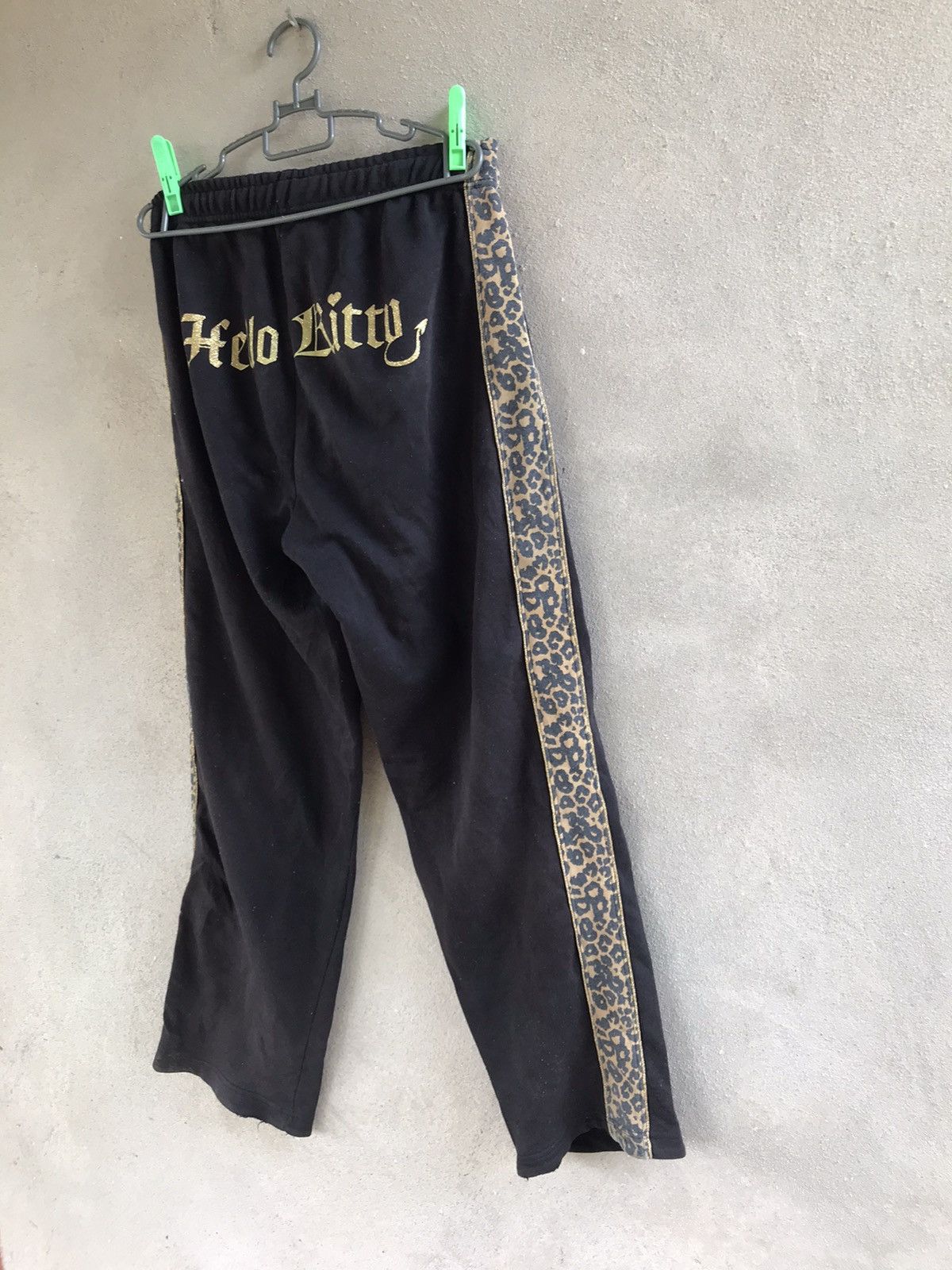 Cartoon Network RARE HELLO KITTY JOGGERPANTS Size 28" / US 6 / IT 42 - 6 Thumbnail