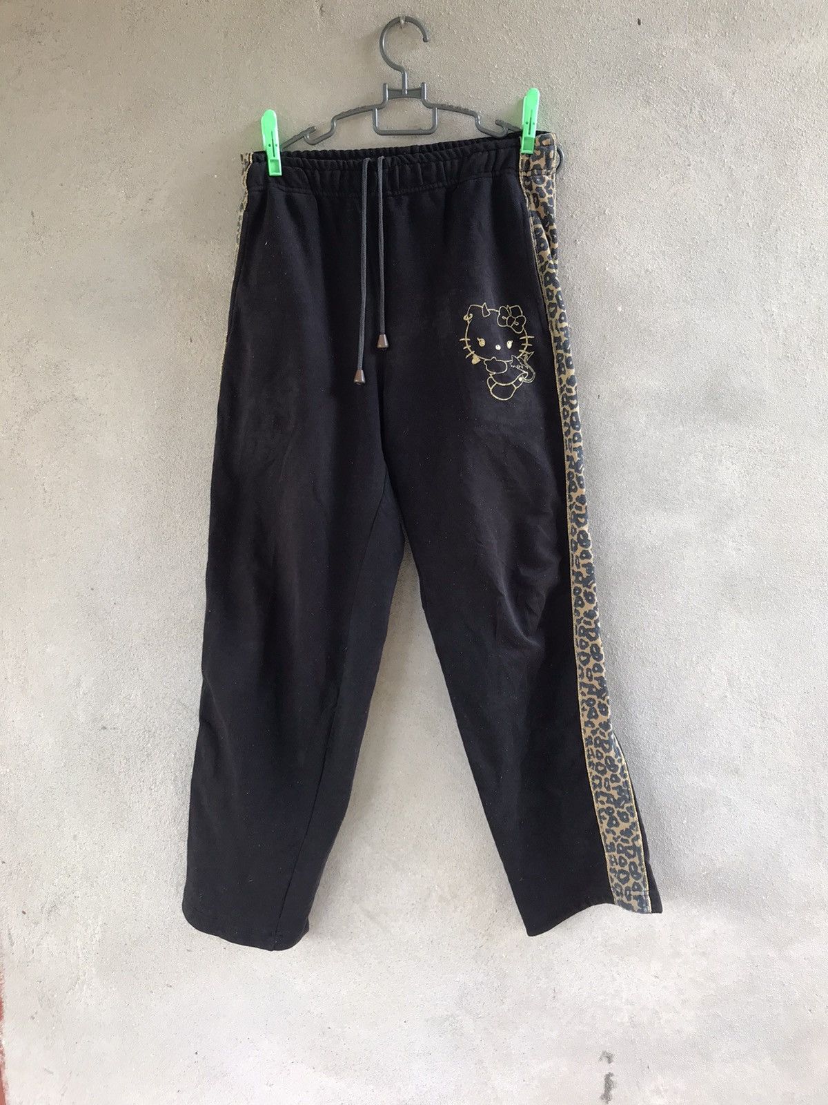 Cartoon Network RARE HELLO KITTY JOGGERPANTS Size 28" / US 6 / IT 42 - 2 Thumbnail