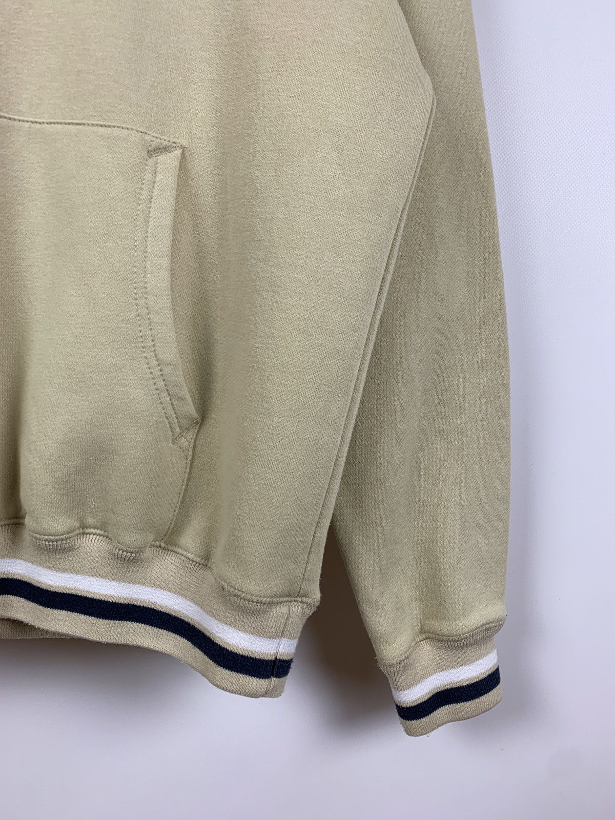 Fred Perry 90s Vintage Fred Perry Big Logo Embroidered Hoodie Size US M / EU 48-50 / 2 - 8 Thumbnail
