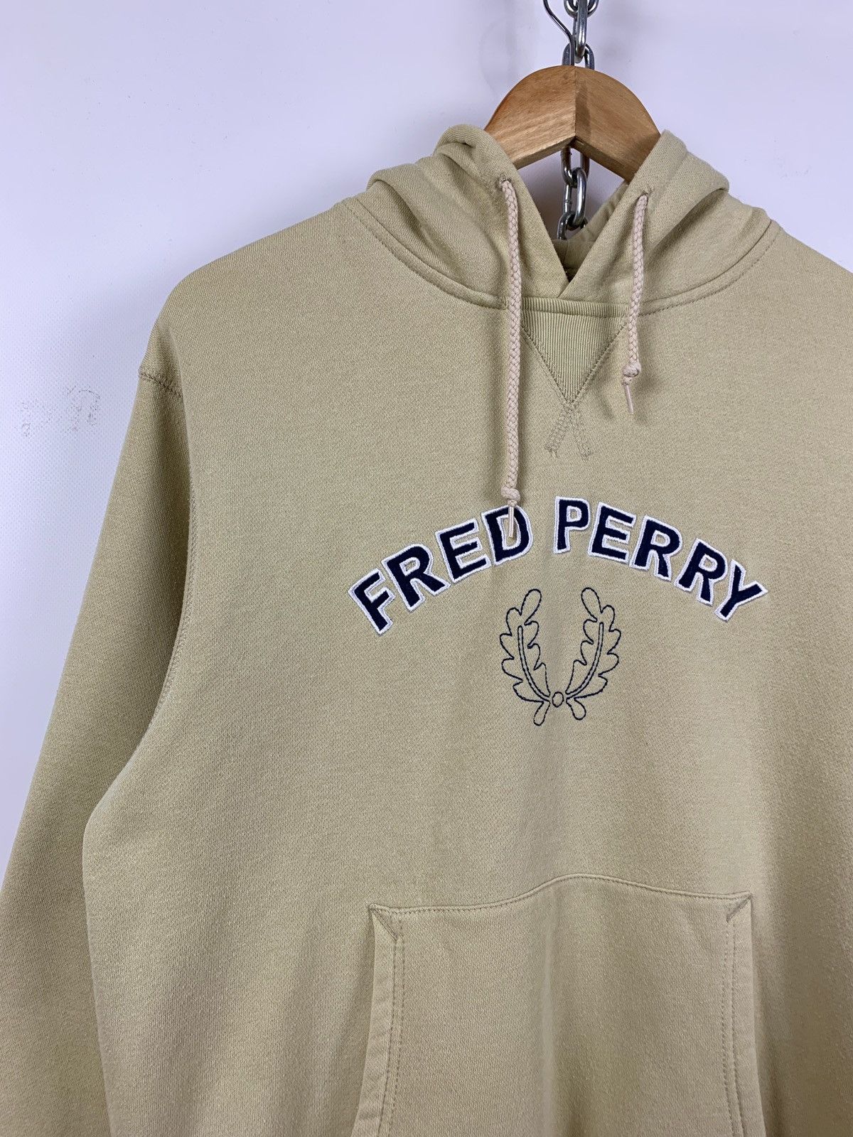 Fred Perry 90s Vintage Fred Perry Big Logo Embroidered Hoodie Size US M / EU 48-50 / 2 - 5 Thumbnail