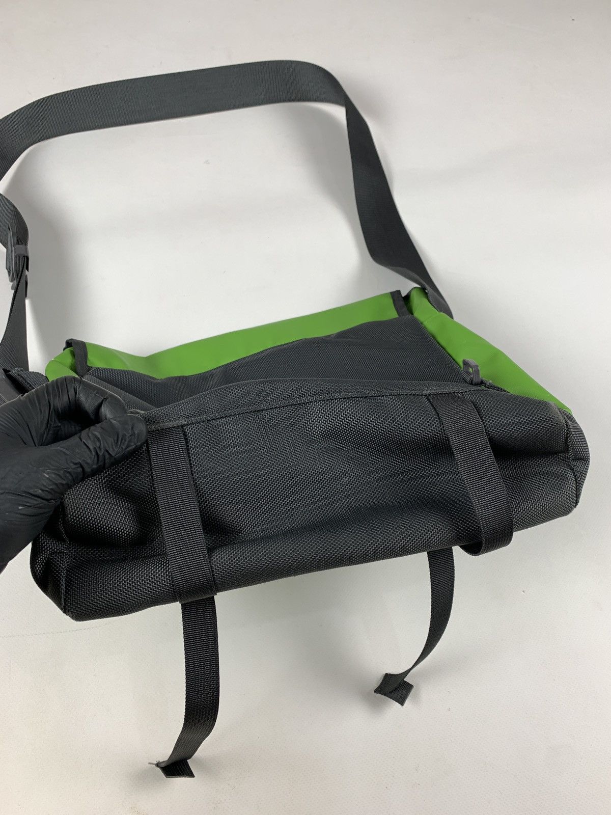 The North Face Vintage The North Face Purple Crossbody Messenger Bag Size ONE SIZE - 19 Thumbnail