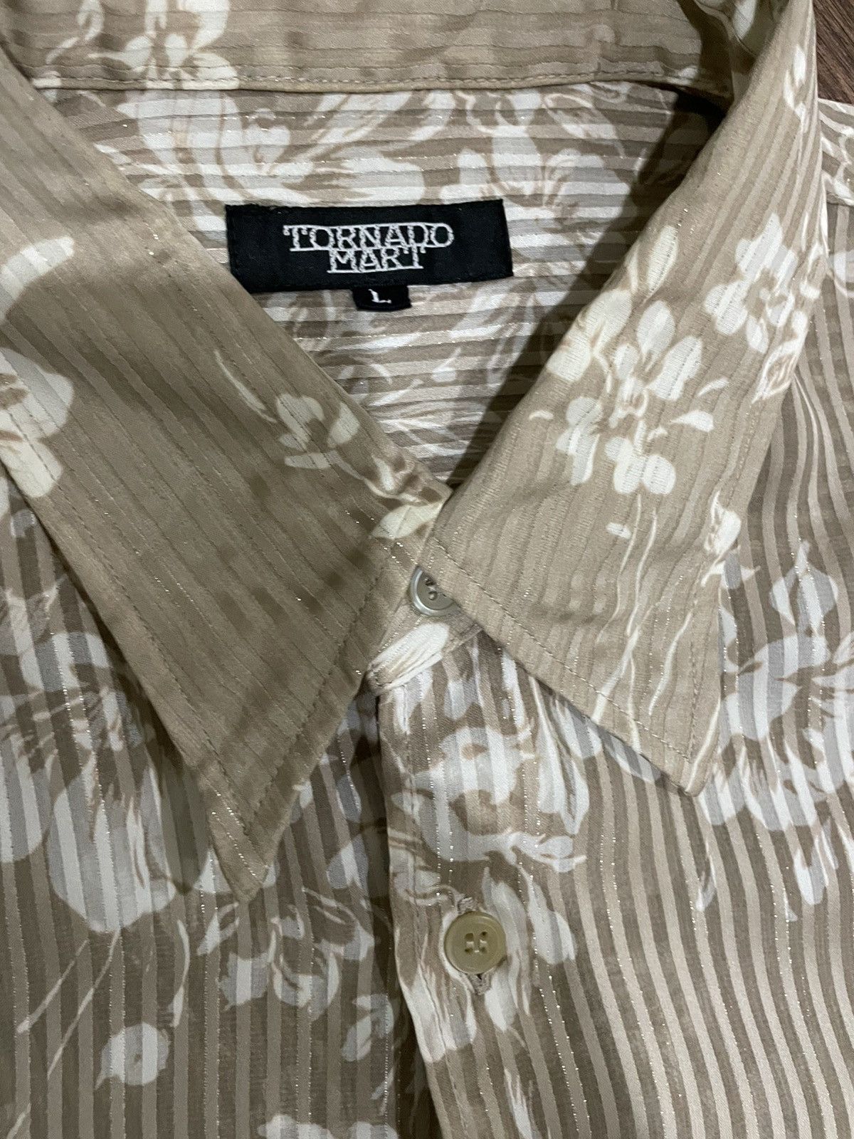 Japanese Brand Vintage 90s Tornado Mart Crepe Thin Floral Shirts Size US L / EU 52-54 / 3 - 7 Thumbnail