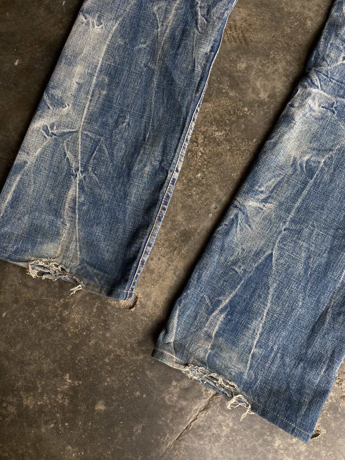 Japanese Brand Ozz First Distressed Flare Jeans Size US 33 - 7 Thumbnail