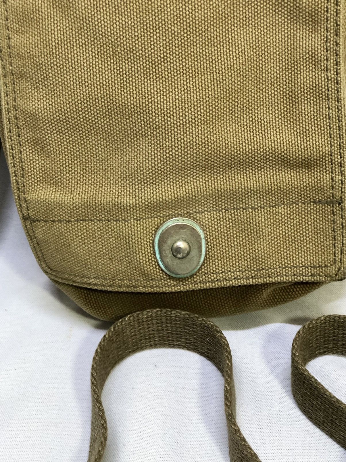 Uniqlo Uniqlo fabric cotton sling bag army green Size ONE SIZE - 2 Thumbnail