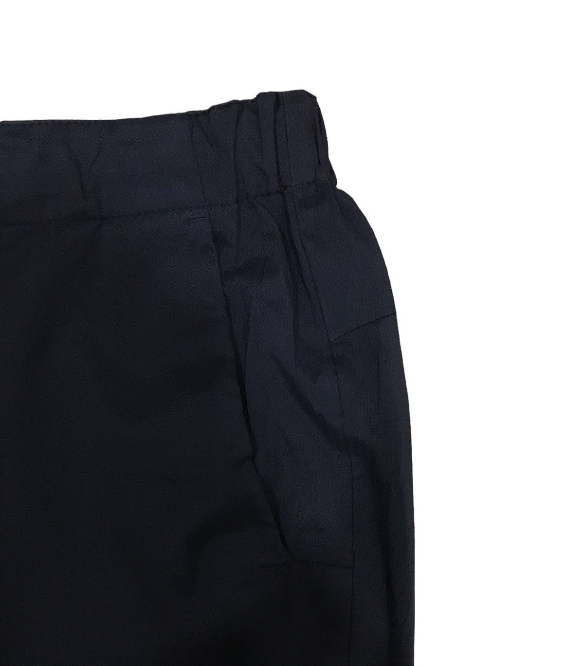Uniqlo UNIQLO SHORT PANTS Size US 32 / EU 48 - 5 Thumbnail