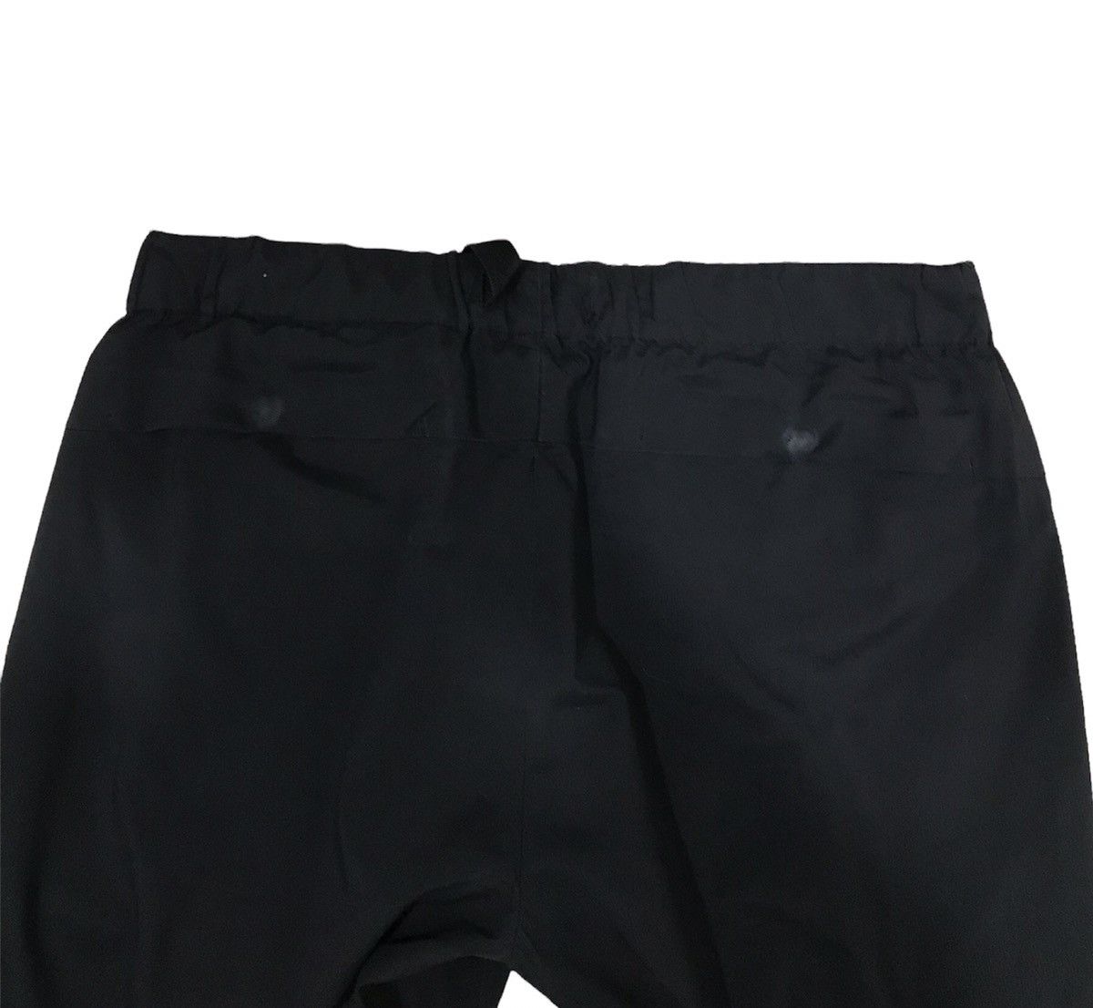 Uniqlo UNIQLO SHORT PANTS Size US 32 / EU 48 - 4 Thumbnail
