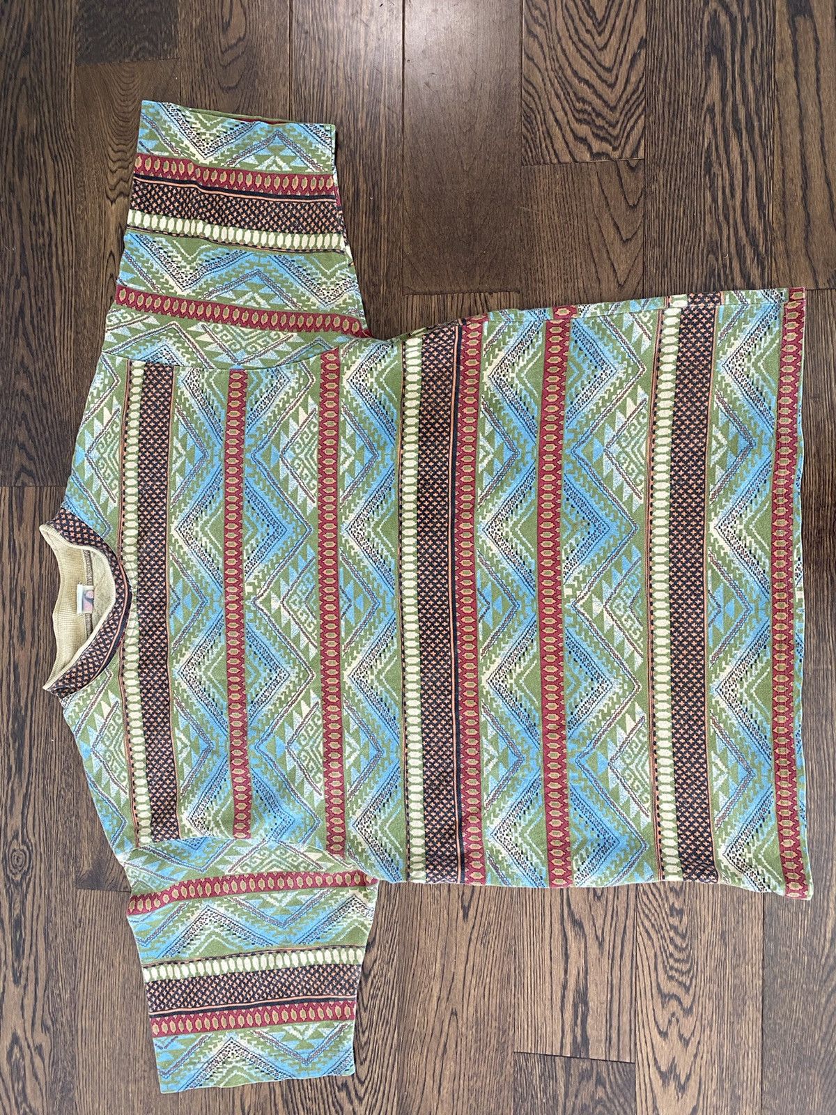 Vintage VINTAGE AZTEC ALL OVER PRINT SHIRT Size US XL / EU 56 / 4 - 1 Thumbnail