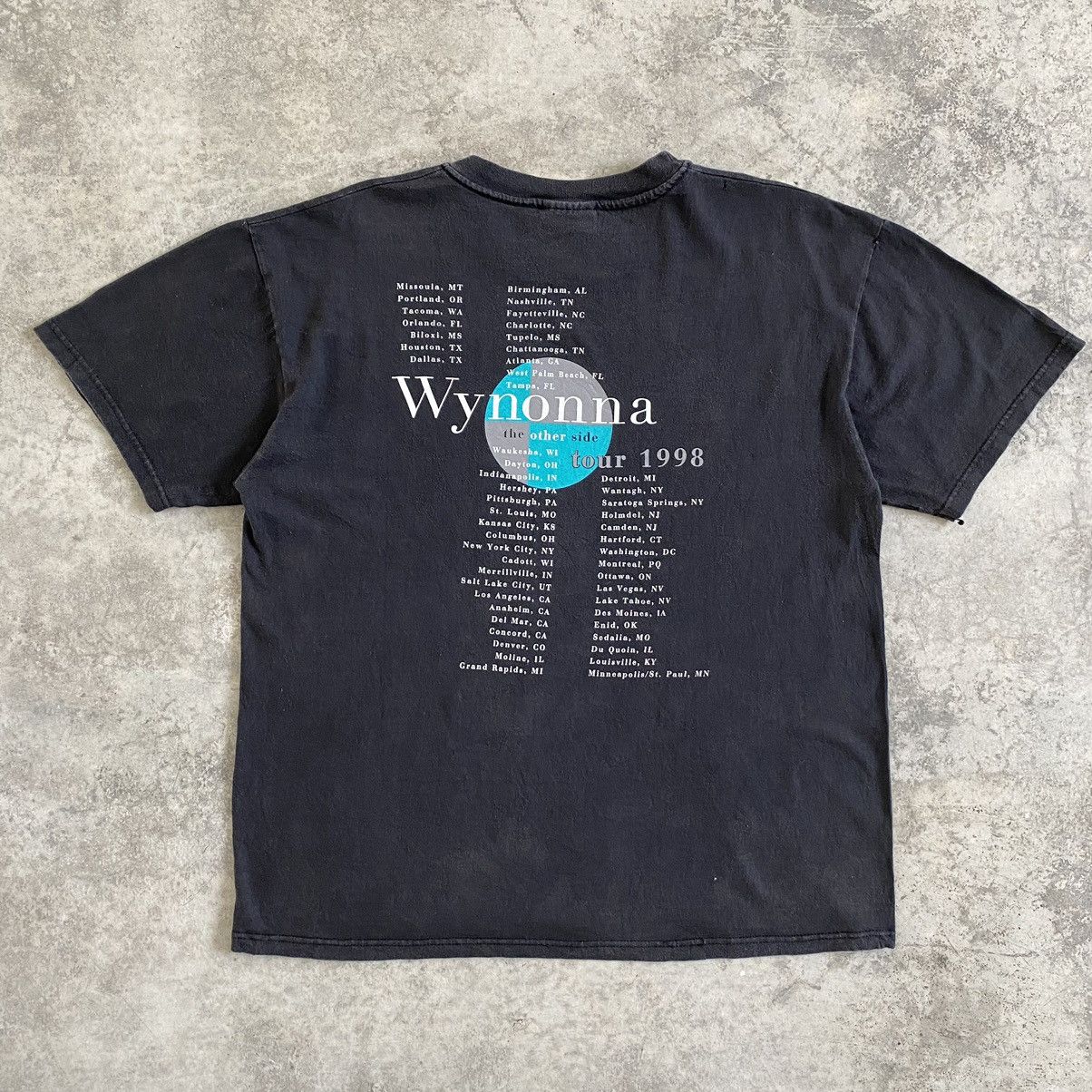 Band Tees Vintage 1998 Wynonna Faded Blues Country Pop Promo T-shirt Size US L / EU 52-54 / 3 - 11 Thumbnail