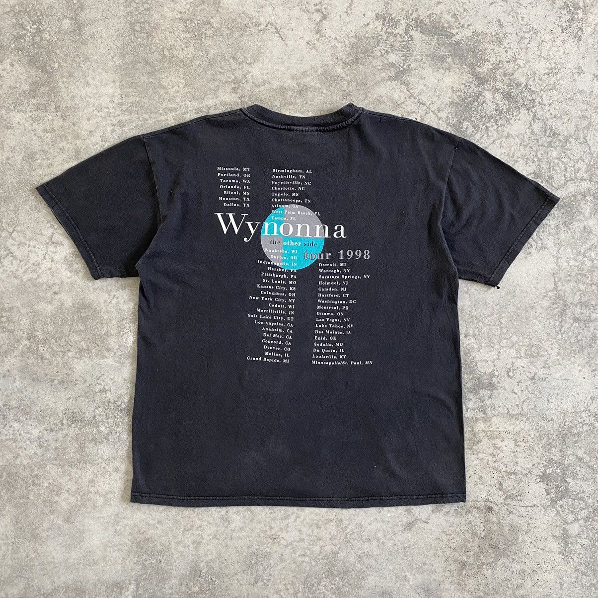 Band Tees Vintage 1998 Wynonna Faded Blues Country Pop Promo T-shirt Size US L / EU 52-54 / 3 - 10 Thumbnail
