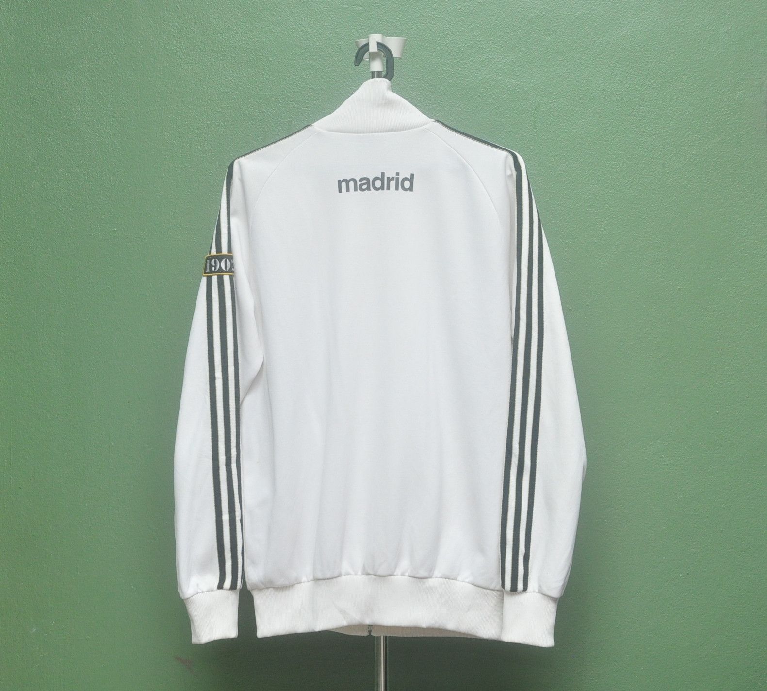 Adidas × Vintage Vintage Real Madrid Ramous Football Team Fashion Style Size US L / EU 52-54 / 3 - 2 Thumbnail