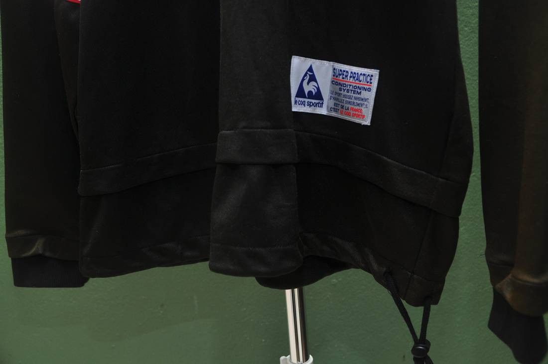 Le Coq Sportif Vintage Le Coq Sportif Big Logo Fashion Style Size US L / EU 52-54 / 3 - 5 Thumbnail