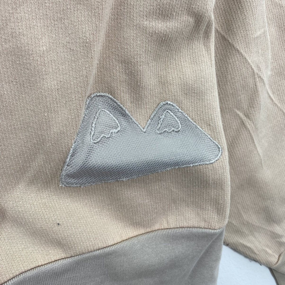 Maharishi MAHARISHI X RECON 2002 Embroidered Design Beige Sweatshirt Size US XL / EU 56 / 4 - 4 Thumbnail