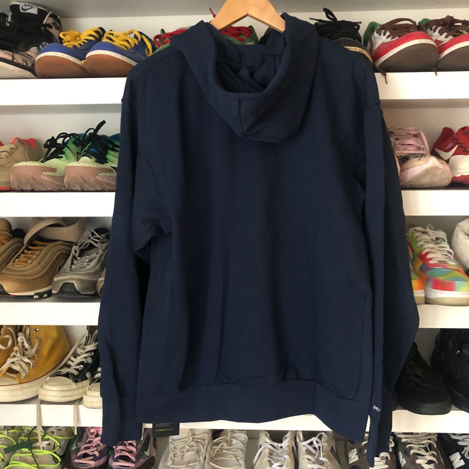 Nike NIKE Standard Issue Dri-Fit Zip Hoodie Size US L / EU 52-54 / 3 - 3 Thumbnail