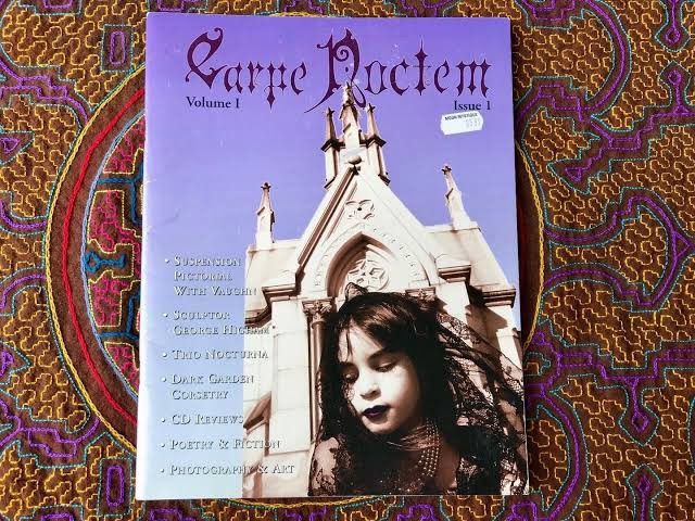 Vintage VTG 90S CARPE NOCTEM MAGAZINE T-SHIRT Size US XL / EU 56 / 4 - 8 Thumbnail