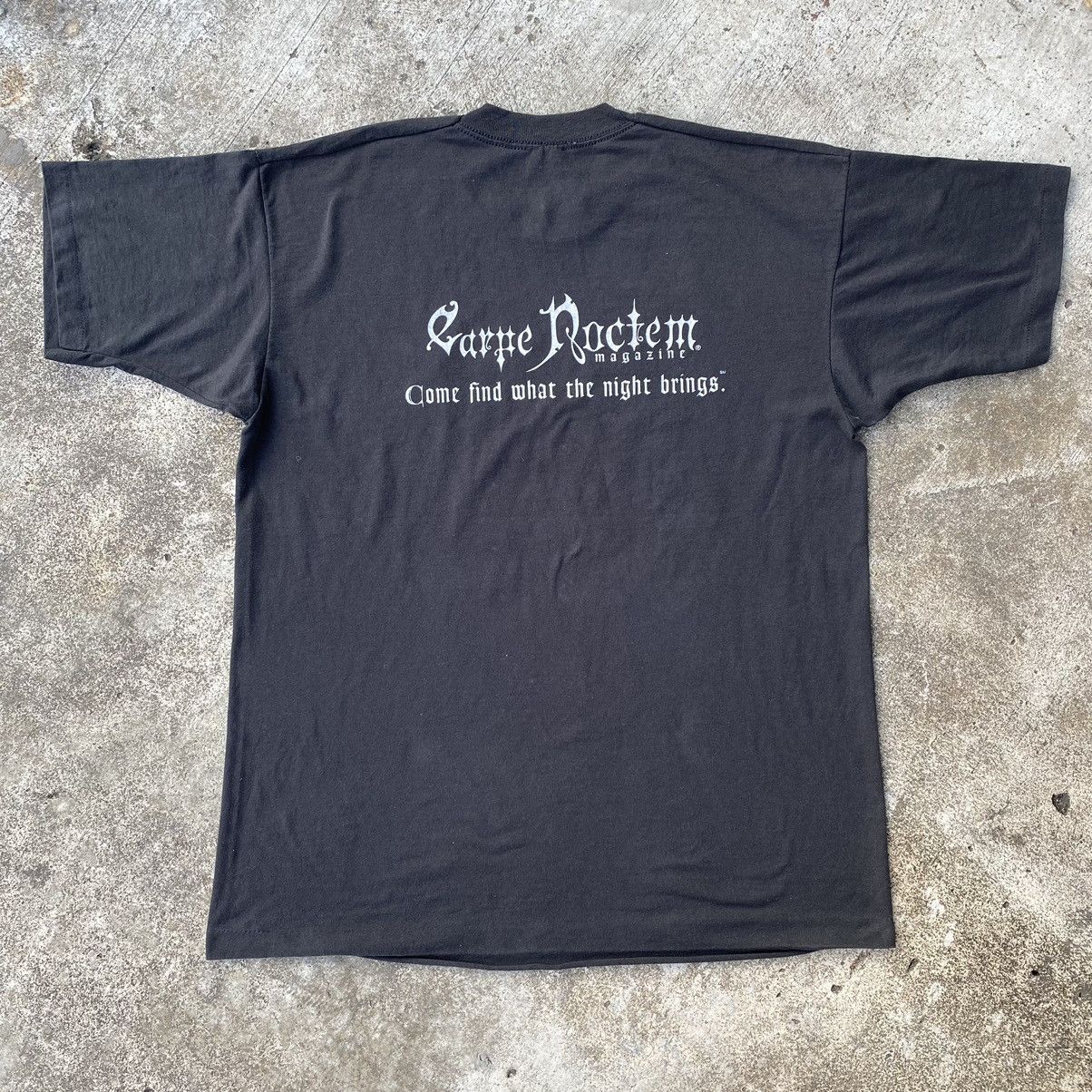 Vintage VTG 90S CARPE NOCTEM MAGAZINE T-SHIRT Size US XL / EU 56 / 4 - 2 Thumbnail