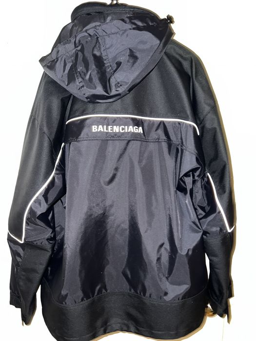 balenciaga windbreaker replica