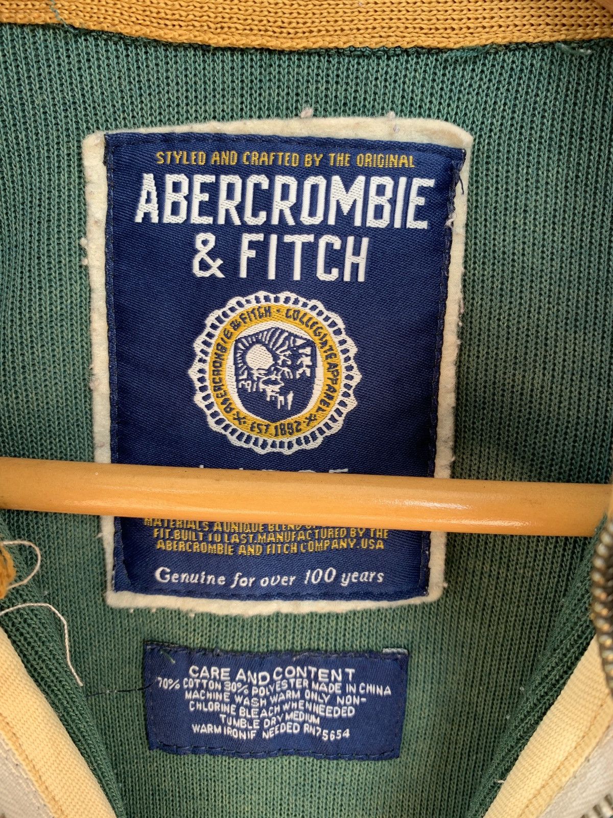Abercrombie & Fitch Vintage Abercrombie & Fitch Big Logo Tracktop Nice Design Size US L / EU 52-54 / 3 - 6 Thumbnail