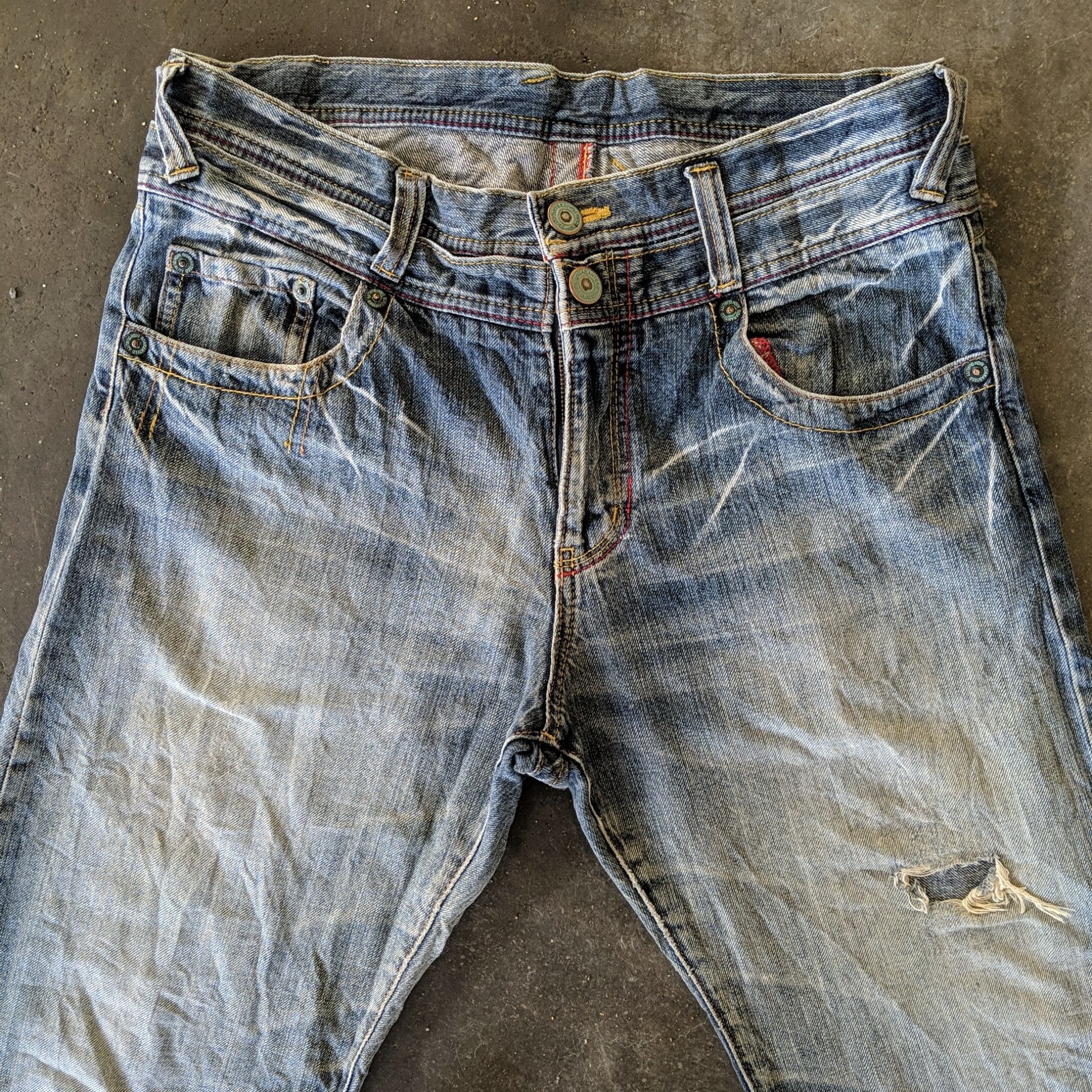 Japanese Brand Vintage Japanese Faded Distressed Denim Jeans Pants Size US 31 - 2 Thumbnail