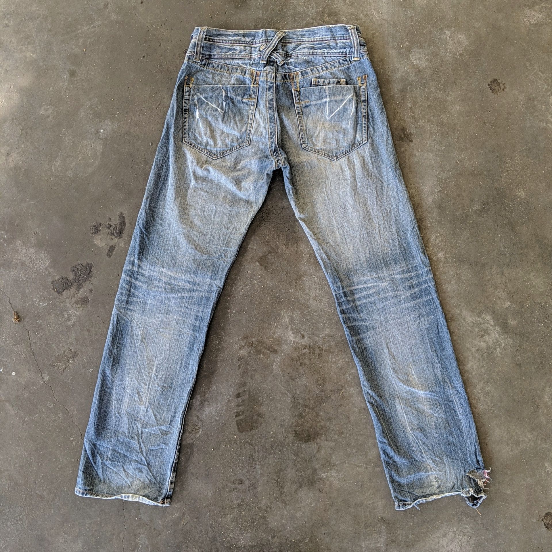 Japanese Brand Vintage Japanese Faded Distressed Denim Jeans Pants Size US 31 - 9 Thumbnail