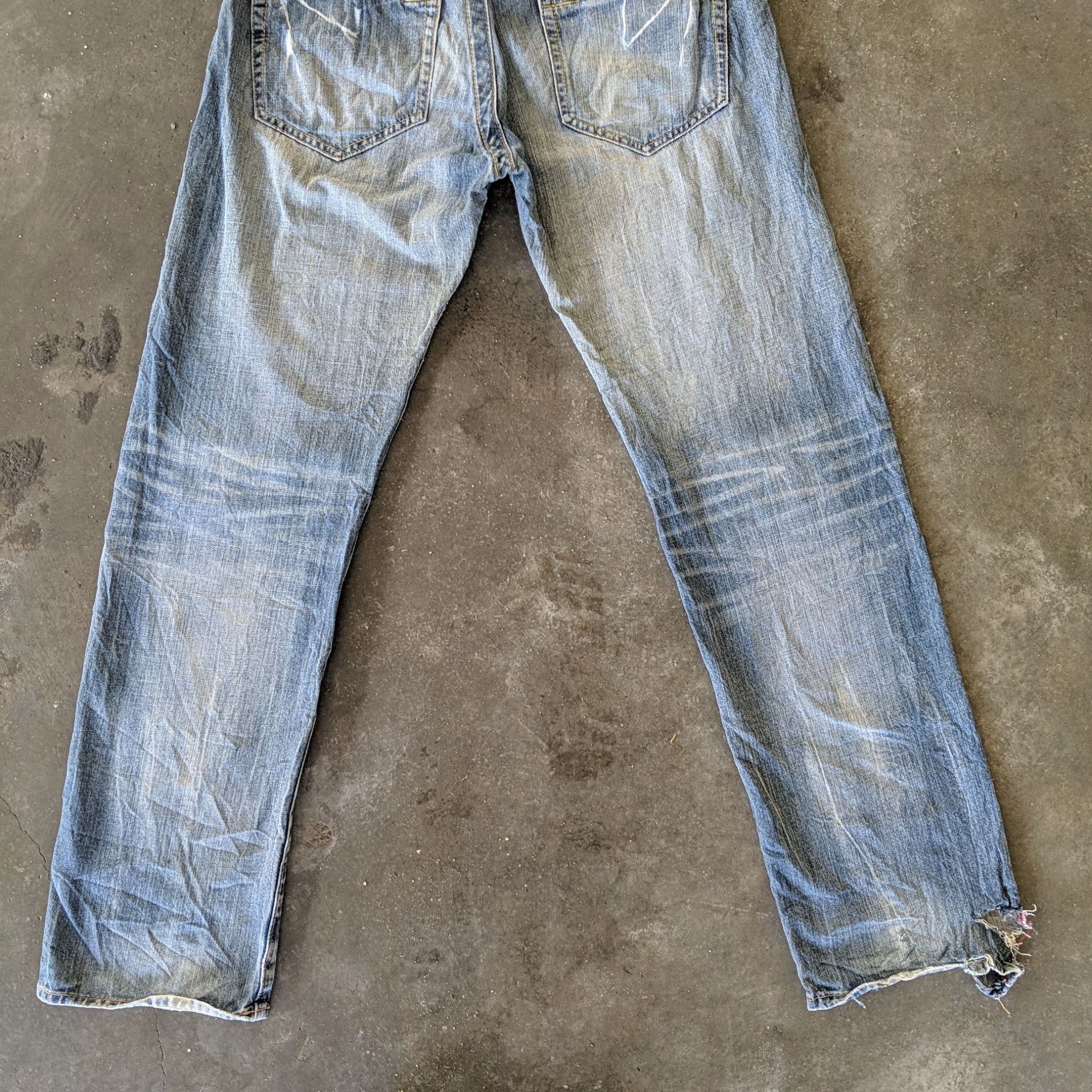 Japanese Brand Vintage Japanese Faded Distressed Denim Jeans Pants Size US 31 - 12 Thumbnail