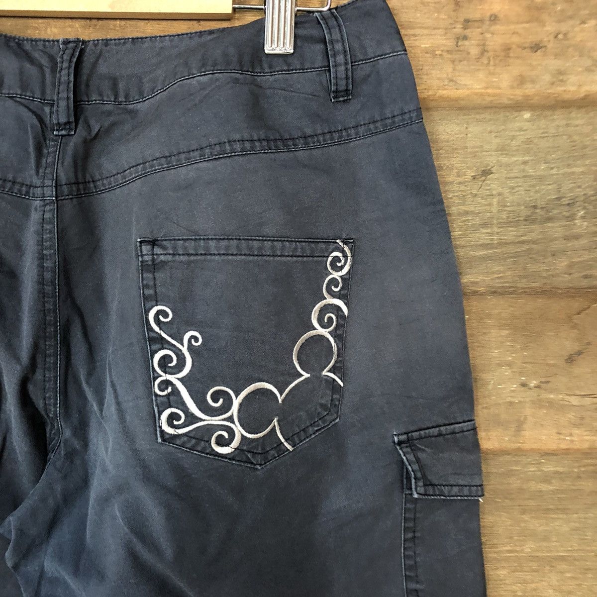 Disney × Mickey Mouse Disney Mickey Dark blue faded utility Cargo Pants #4474 Size 28" / US 6 / IT 42 - 5 Thumbnail