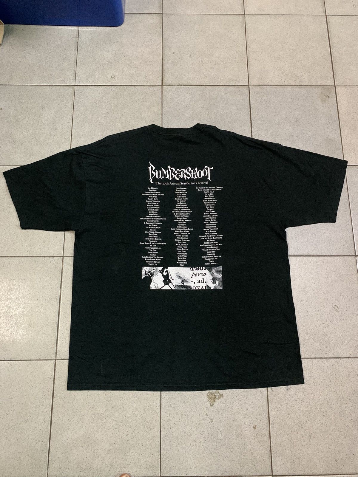 Band Tees Bumbershoot 2000 The 30th Annual Seattle Arts Festival shirt Size US XL / EU 56 / 4 - 13 Thumbnail