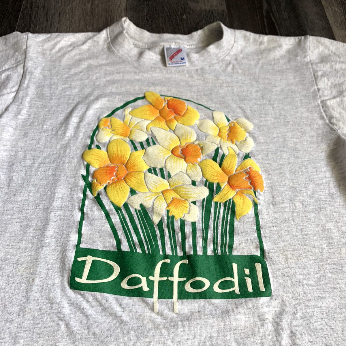 Vintage Vintage 1990s Daffodil Flower Floral Puff Graphic Logo Tee Size US M / EU 48-50 / 2 - 2 Thumbnail