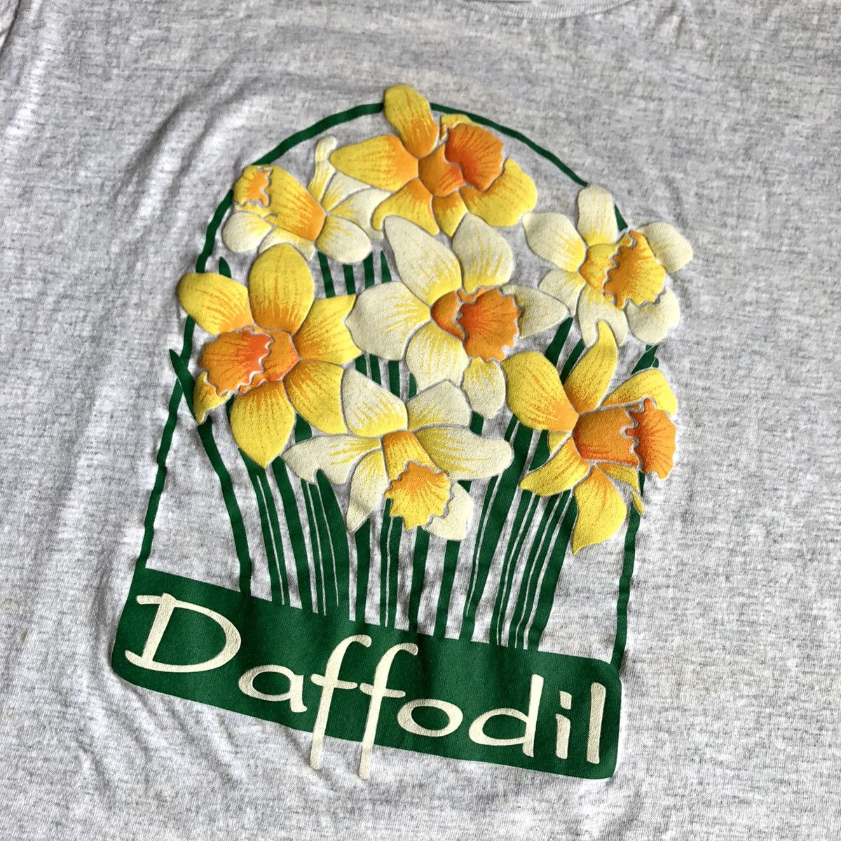 Vintage Vintage 1990s Daffodil Flower Floral Puff Graphic Logo Tee Size US M / EU 48-50 / 2 - 3 Thumbnail