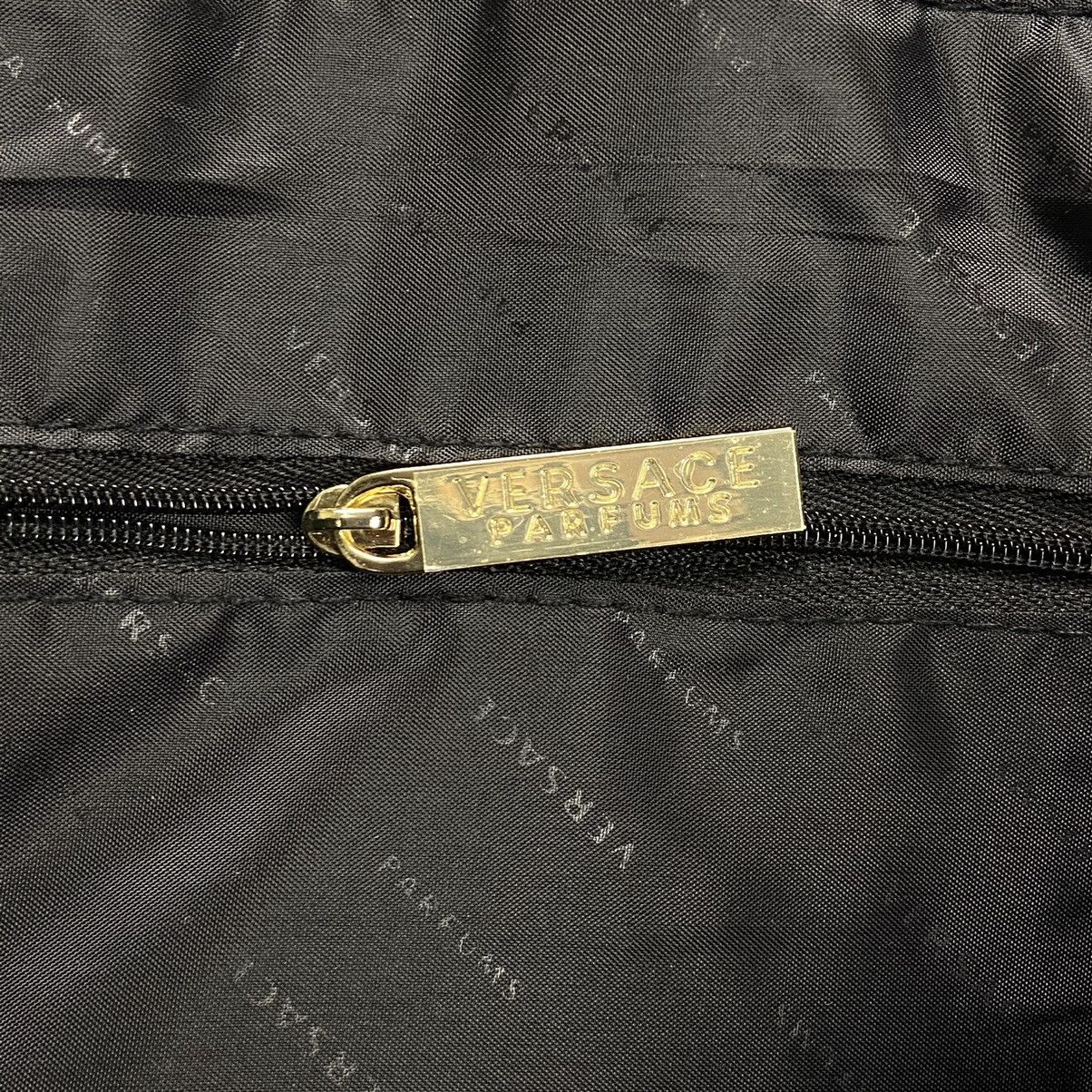Versace «SAMPLE» RARE VINTAGE VERSACE TOTE BAG «NOT FOR SALE» Size ONE SIZE - 6 Thumbnail