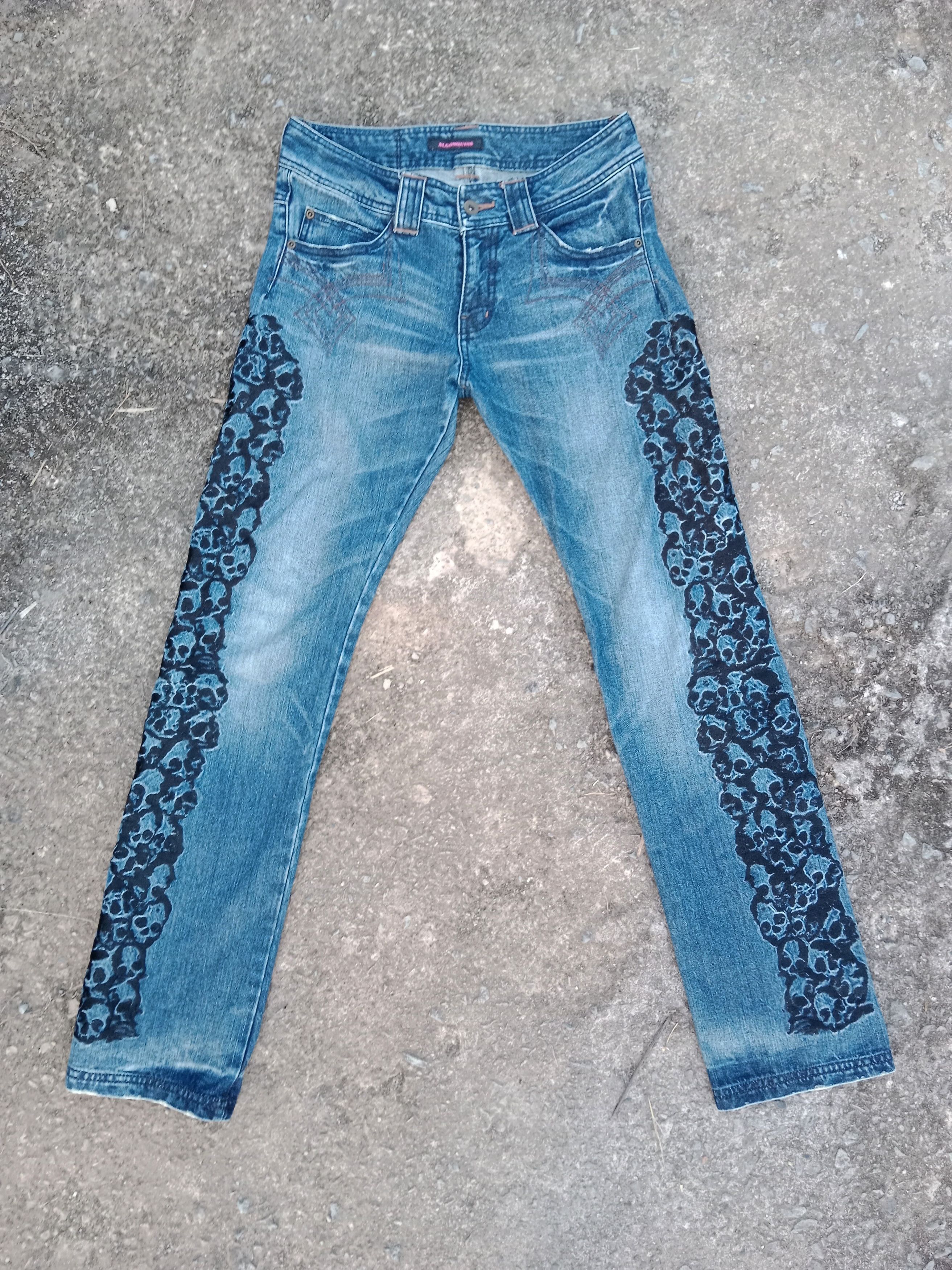 20471120 RARE💦Algonquins Multi Skulls Embroidered Denim Size US 31 - 1 Thumbnail