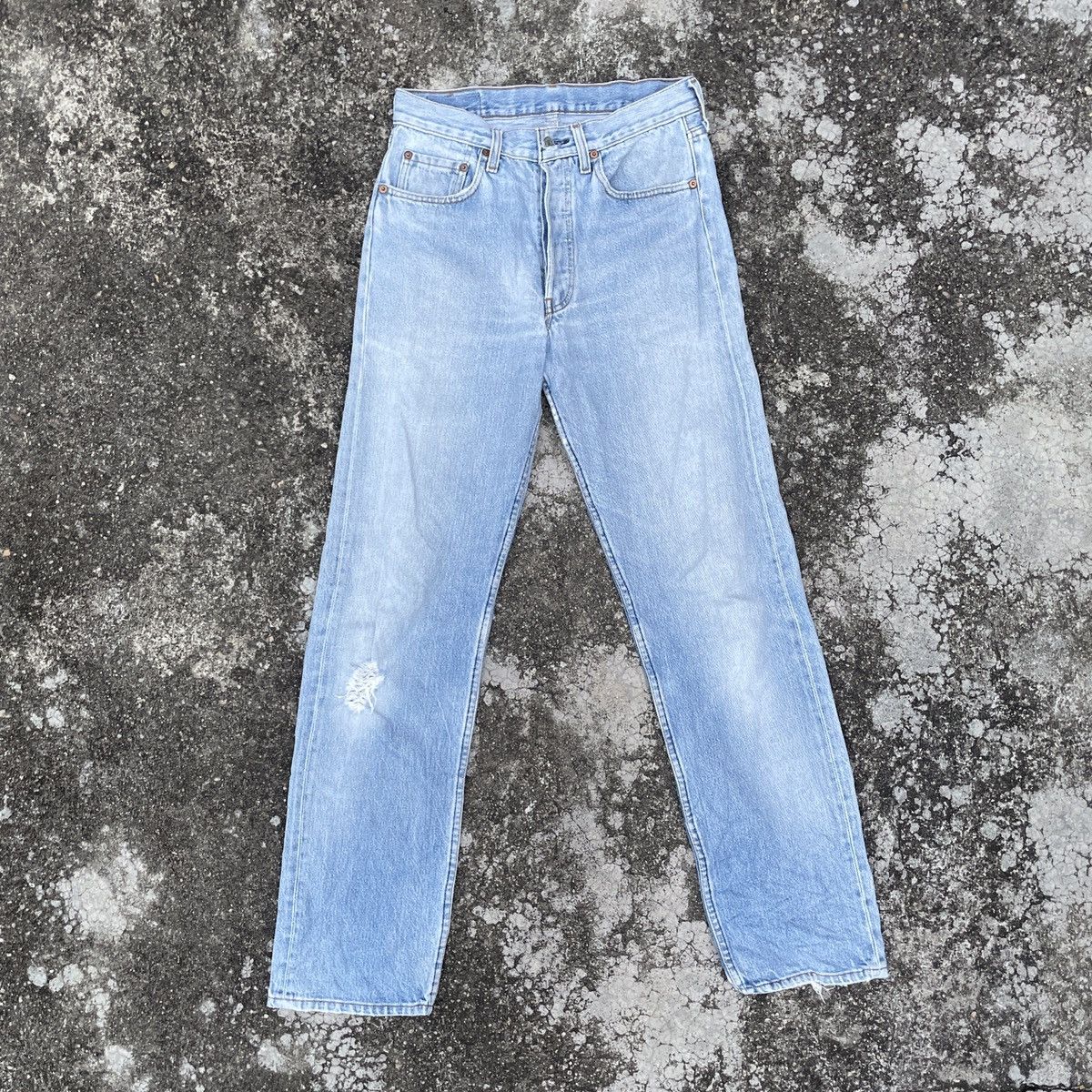 Levi's Vintage Levis Distressed Denim Jeans Size US 28 / EU 44 - 1 Thumbnail