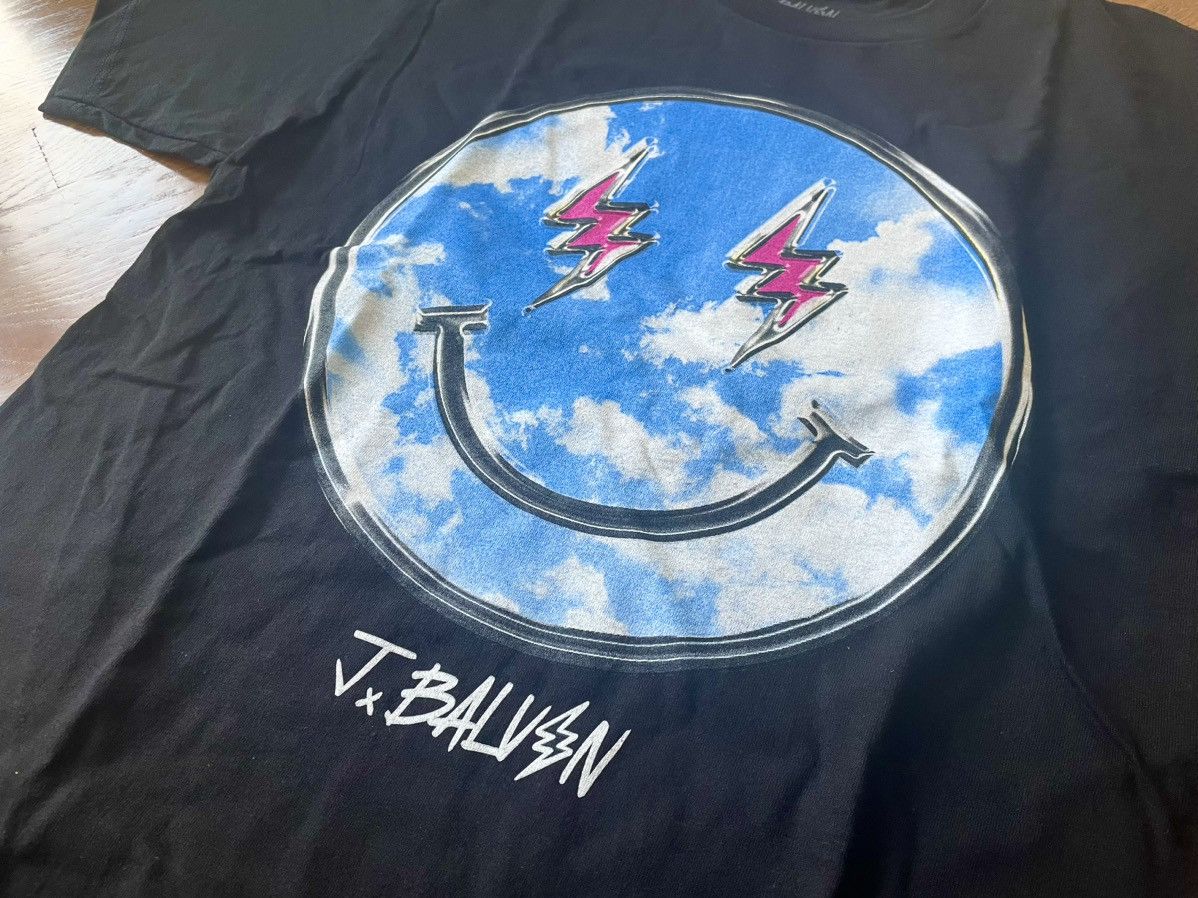 J Balvin × Takashi Murakami × Vintage Medium Clouds Smiley Tee Jose Tour 2022 1 2 Black ABC Shirt Size US M / EU 48-50 / 2 - 3 Thumbnail