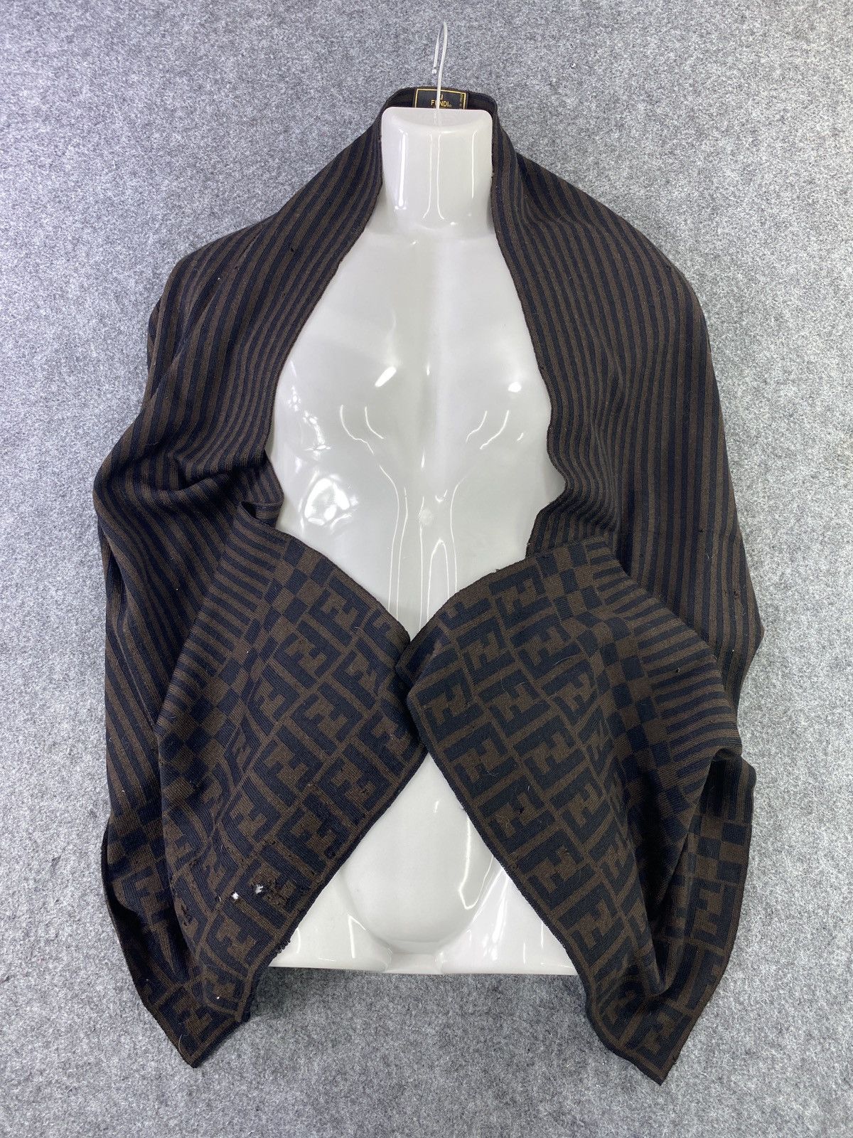 Fendi × Vintage Fendi Scarf/Muffler/Neckwear-T395 Size ONE SIZE - 2 Thumbnail