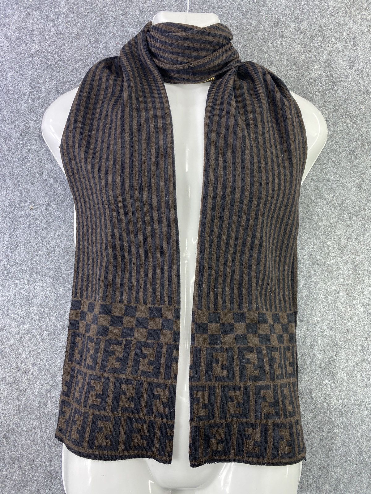 Fendi Scarf/Muffler/Neckwear-T395