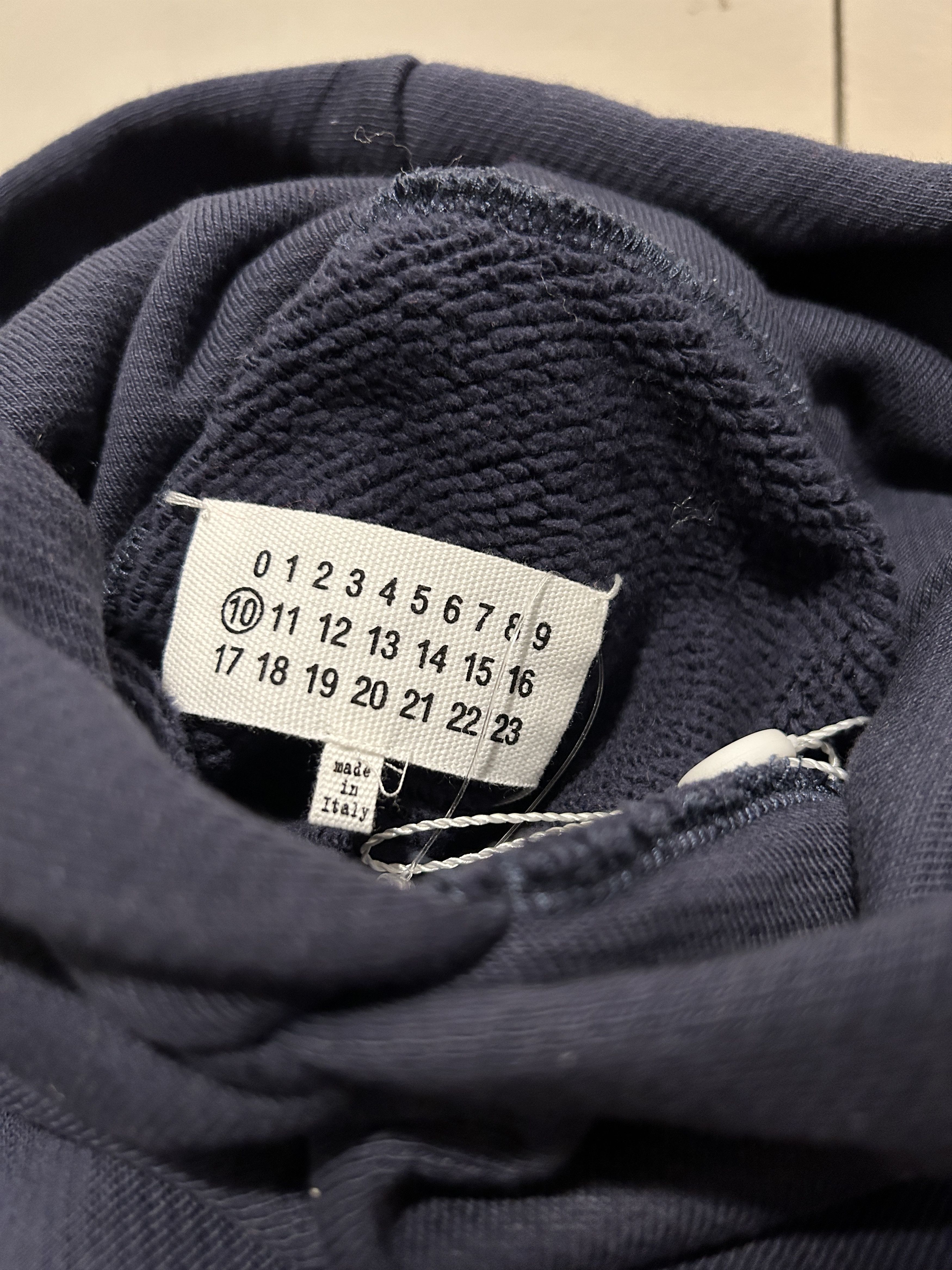 Maison Margiela Maison Margiela navy hoodie thick brushed Size US M / EU 48-50 / 2 - 7 Thumbnail