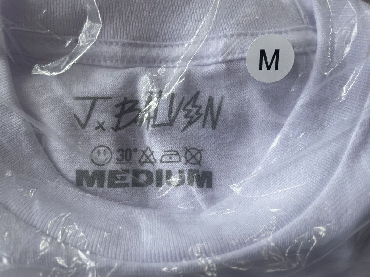 J Balvin Medium Tracklist Jose Tour 2022 1 2 White Bad ABC Shirt Size US M / EU 48-50 / 2 - 7 Thumbnail
