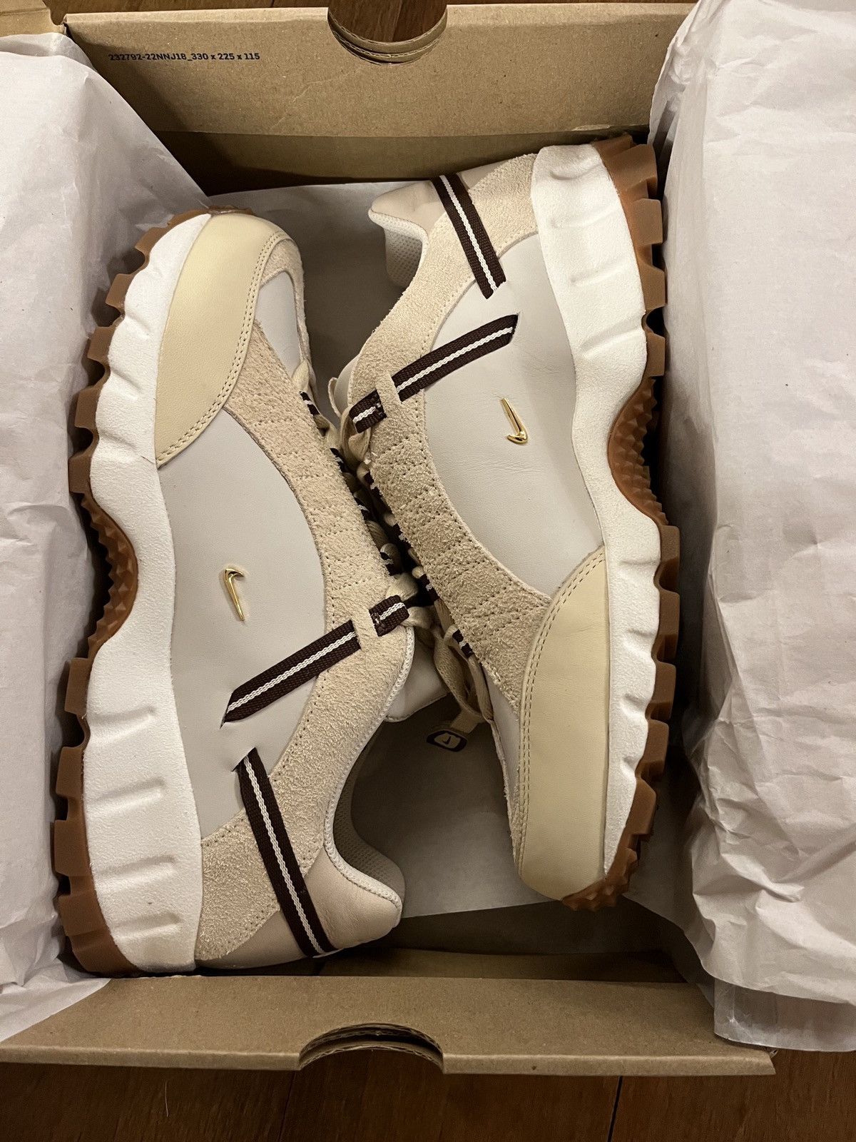 Jacquemus Nike Humara