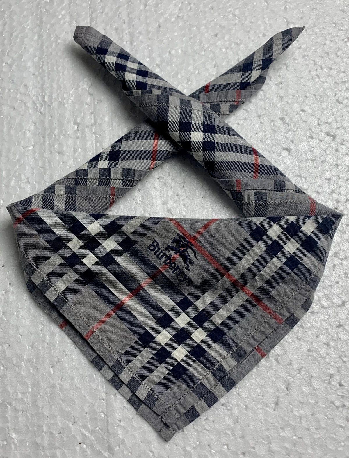 Burberry Burberry Handkerchief / Neckerchief / Bandana Size ONE SIZE - 1 Thumbnail