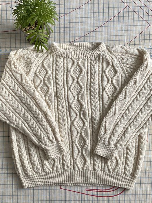 Vintage Vintage Hand Knit Wool Aran Sweater Fits XL Size US XL / EU 56 / 4 - 2 Preview