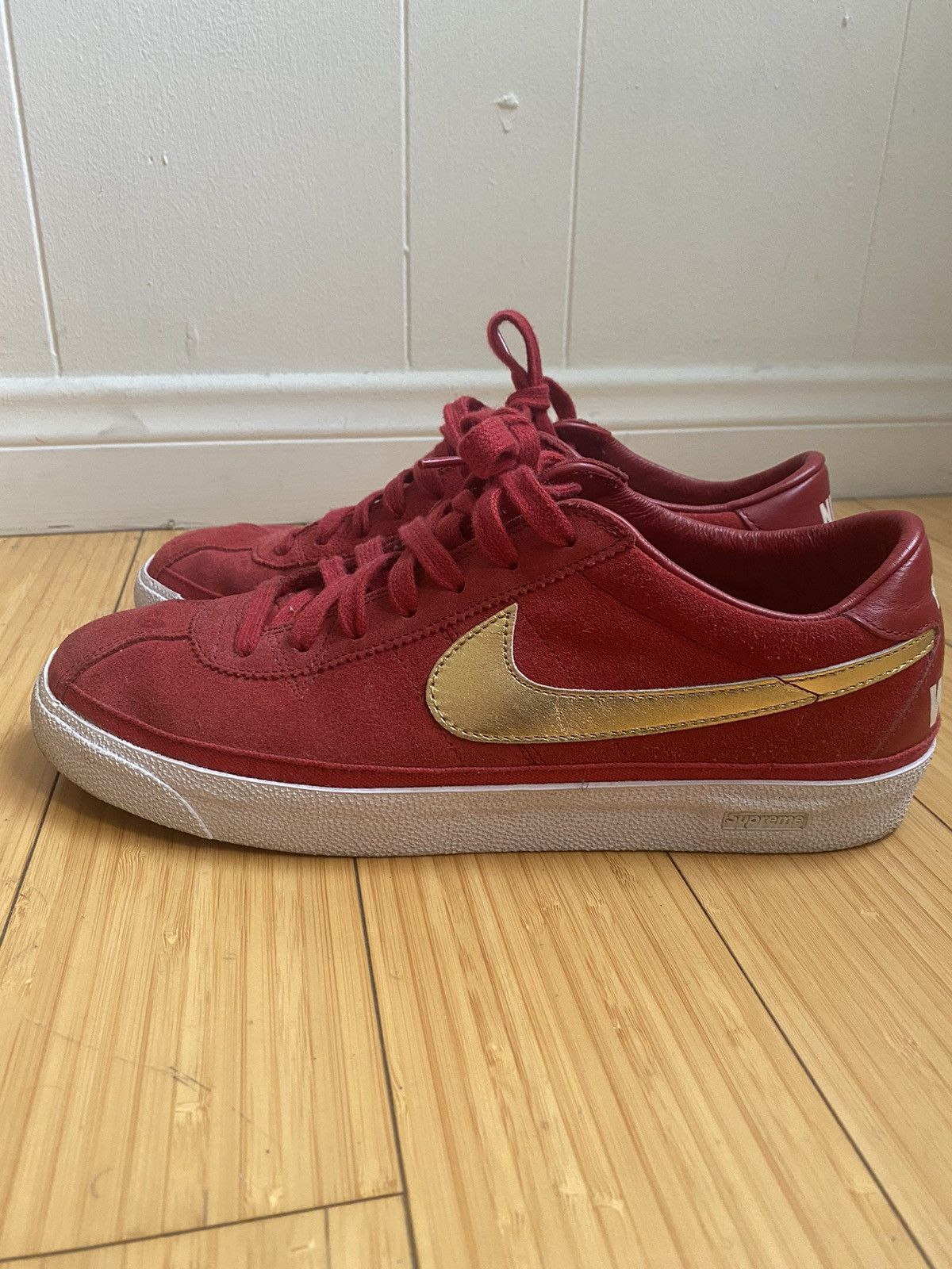 Nike × Supreme Nike SB x Supreme Bruin Size 11 Size US 11 / EU 44 - 1 Thumbnail