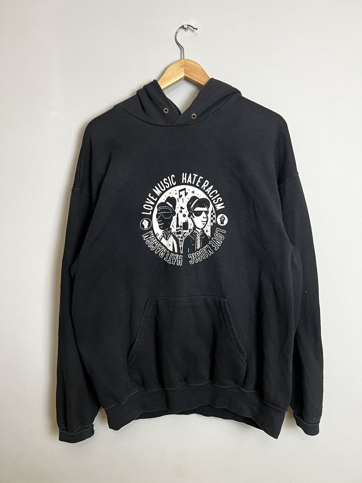 Band Tees Vintage Love Music Hate Racism anti-racism Band Hoodie xl Size US XL / EU 56 / 4 - 1 Thumbnail