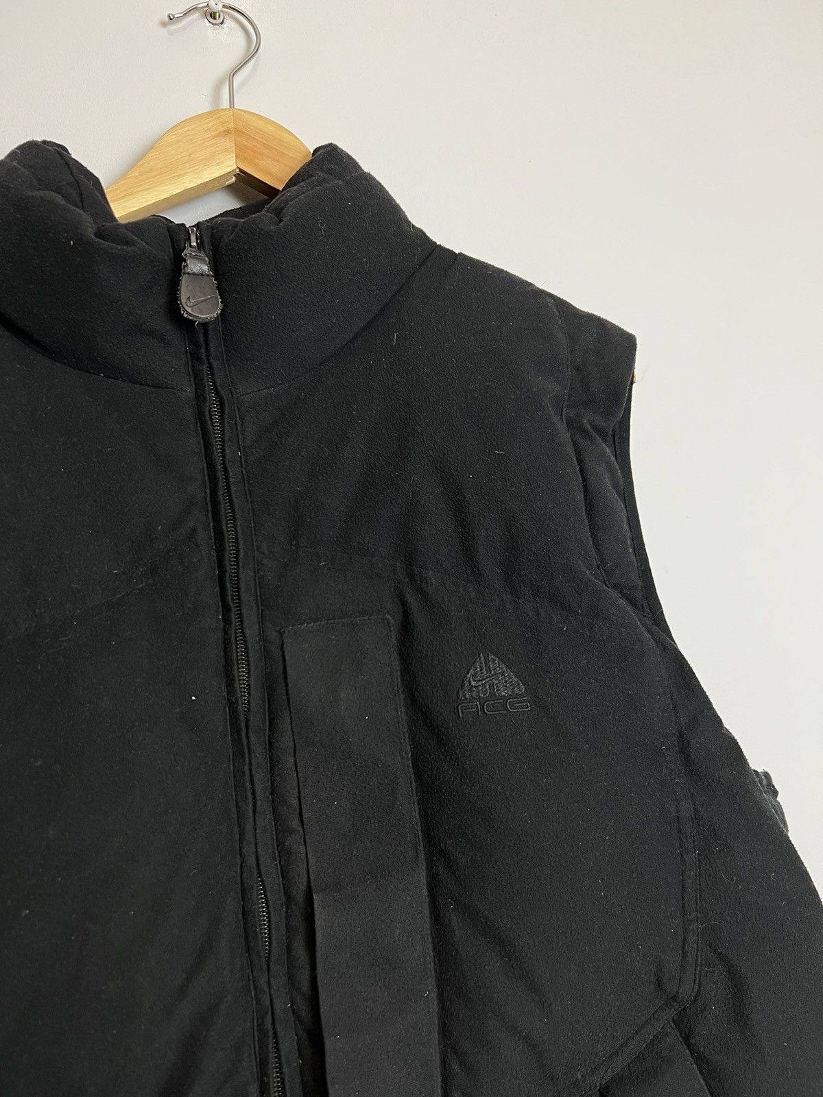 Nike Vintage Y2K Nike ACG Swoosh Black Down Puffer Vest Size XL Size US XL / EU 56 / 4 - 3 Thumbnail
